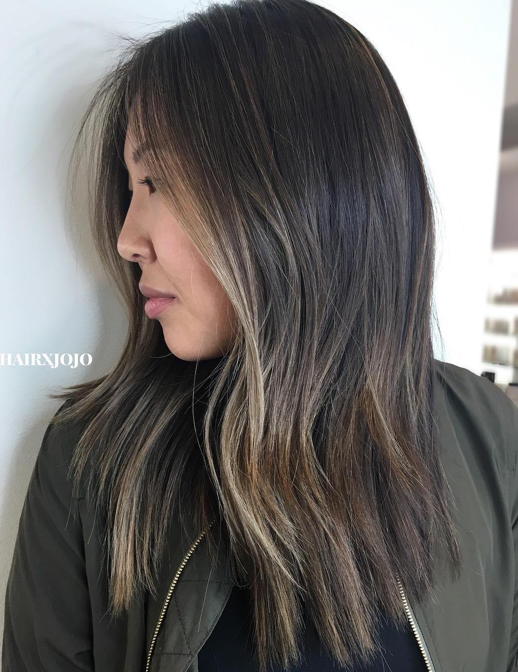 19 atemberaubende partielle Balayage -Frisuren Asiatische Frisur mit teilweisen Asche -Highlights