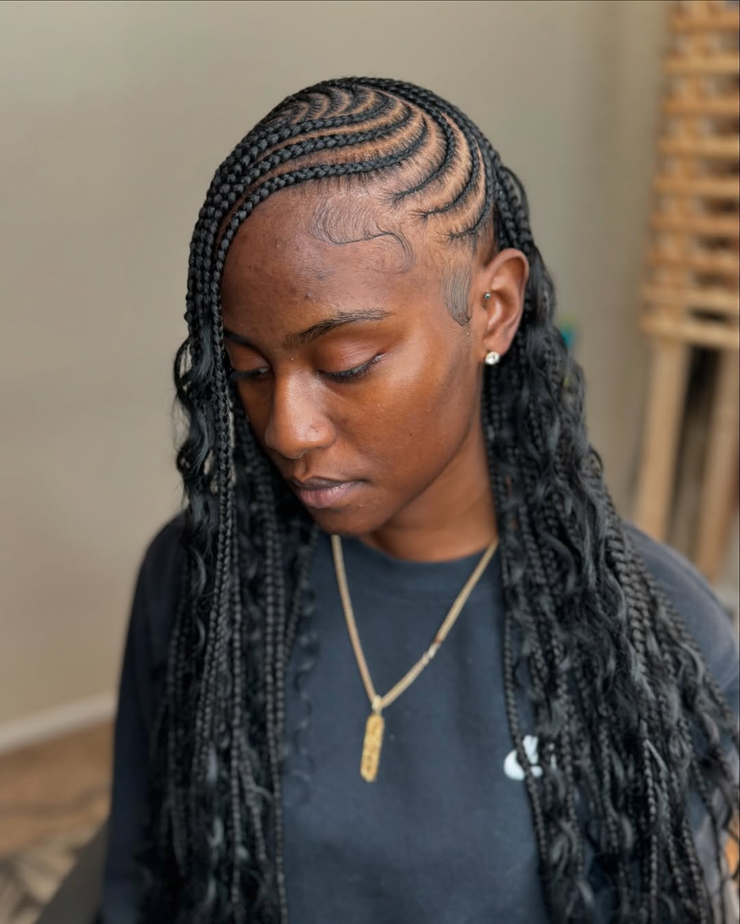 Seitenfutter in Zöpfen