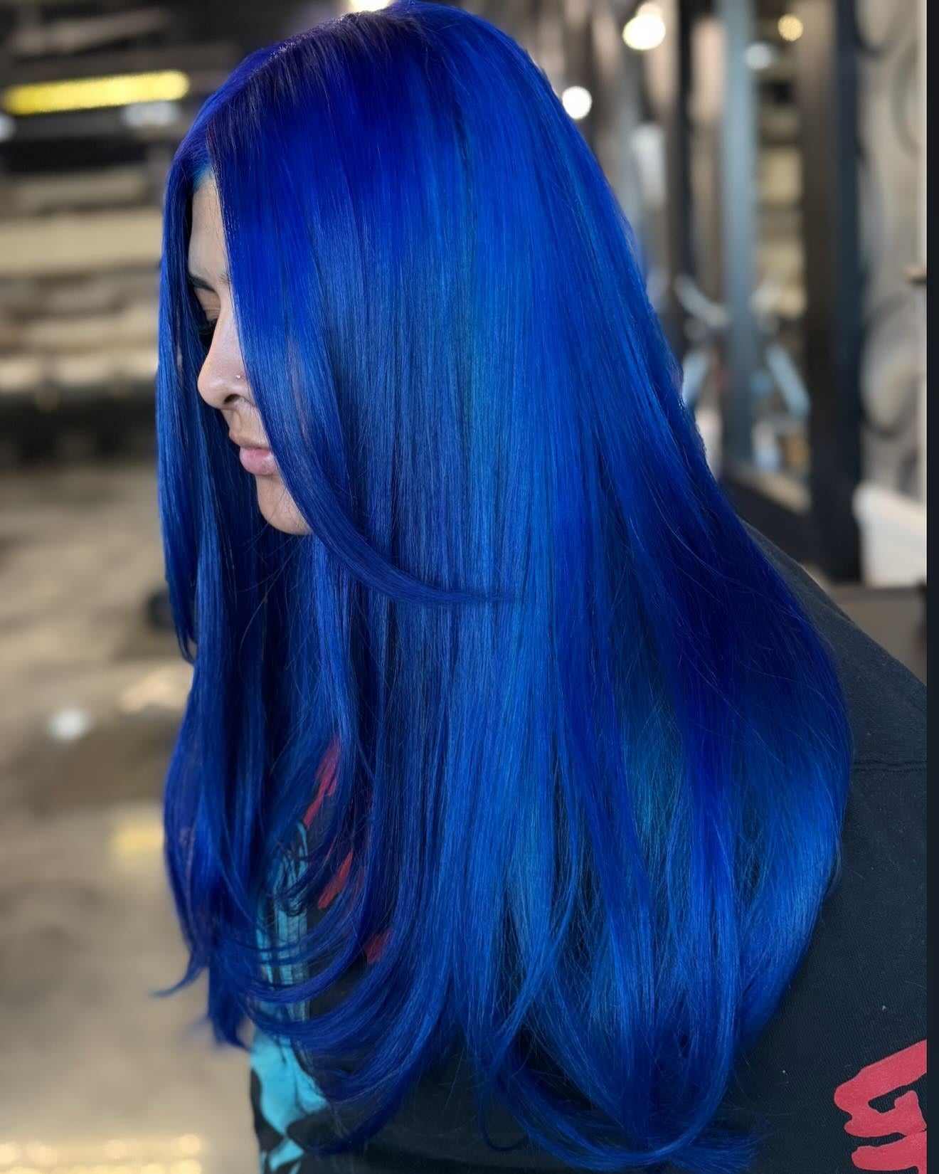 20. Sapphire Seidenlängen mit innerem Volumen (blaue Haarfarbe)