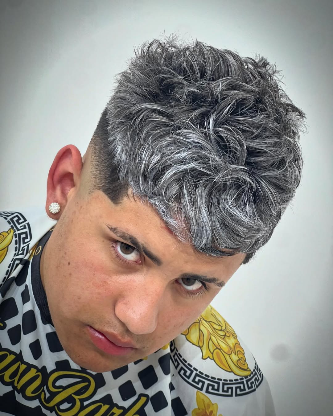 Trendy Undercut verblassen für längliche Gesichter