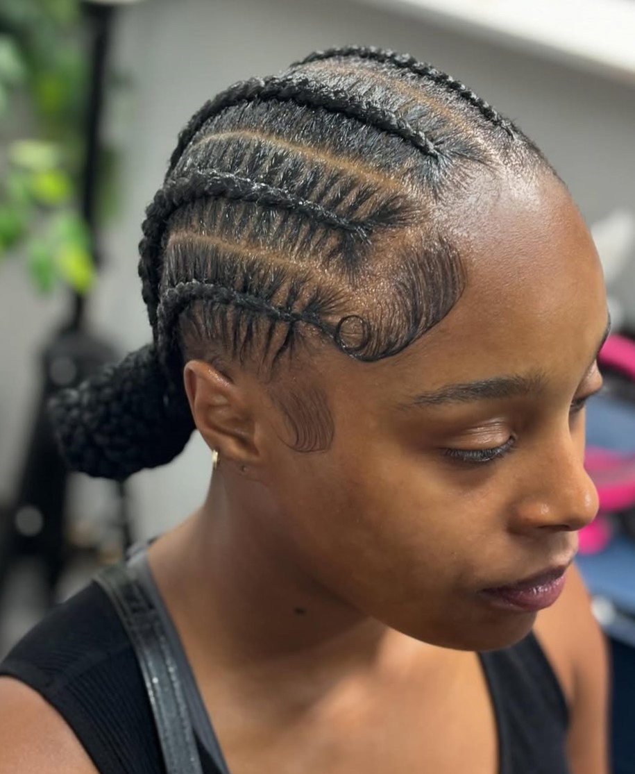 In Zöpfen in niedrige Brötchen ernähren