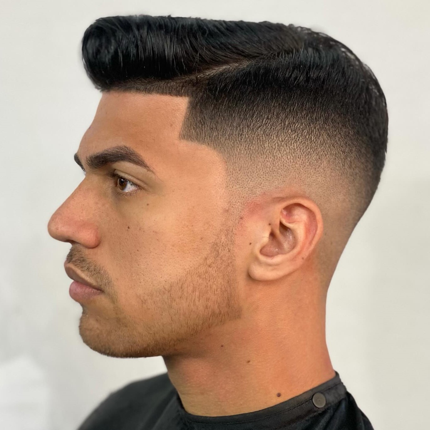 Überblenden Haarschnitt kämmen