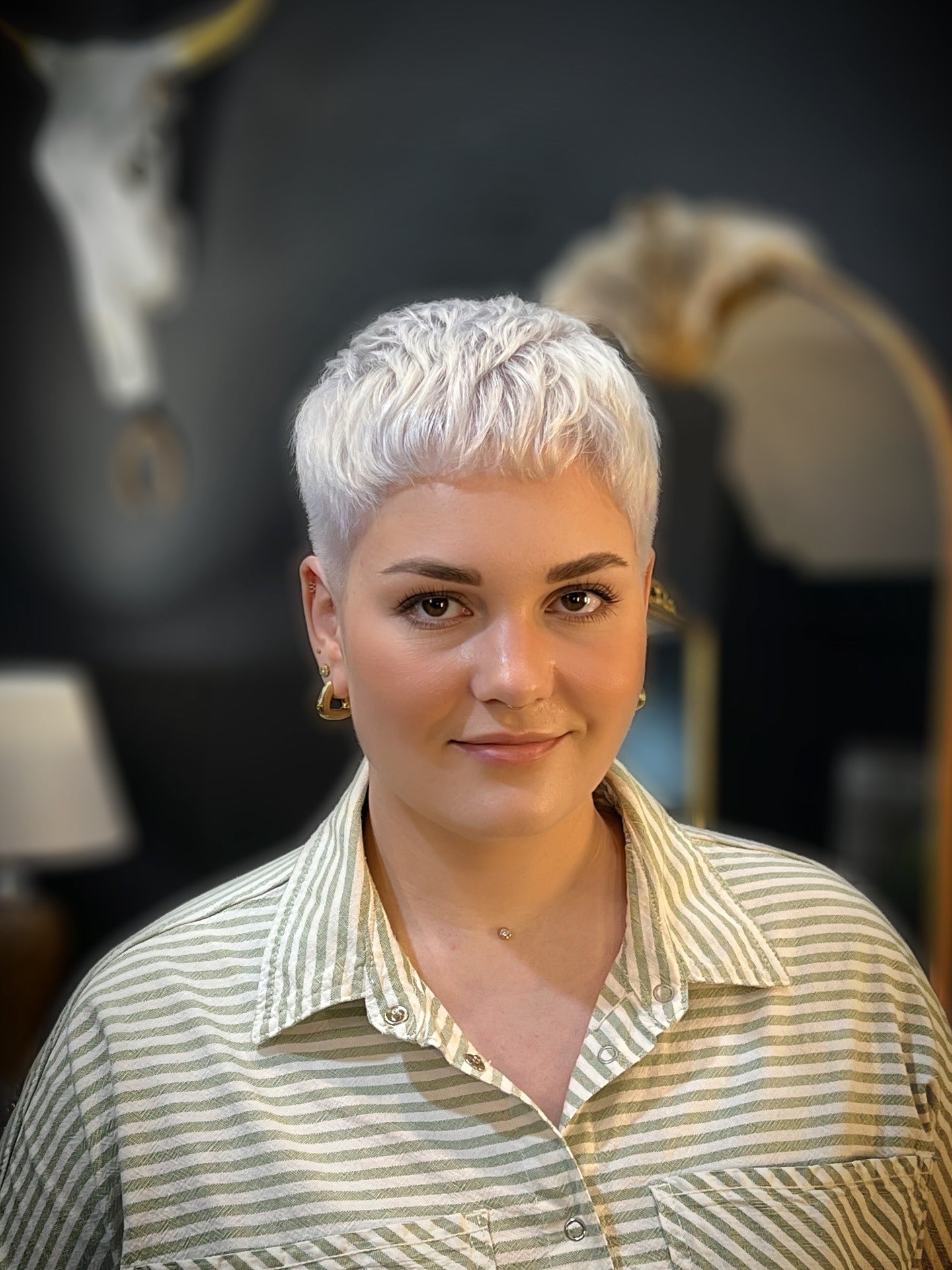 3. Eispixierter Pixie (abgehackte Pixie -Haarschnitte)