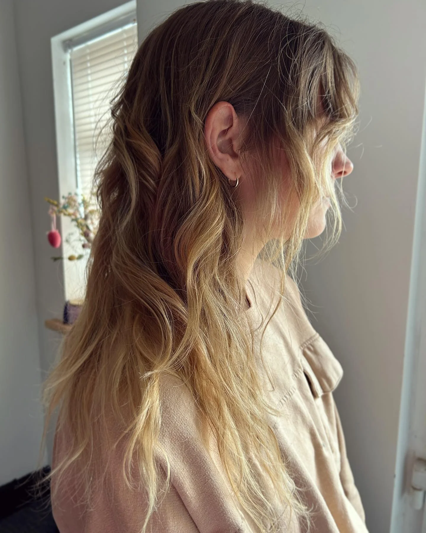 3. Sun-Kissed Wavy Wolf Cut (Langer Wolfshaarschnitt)