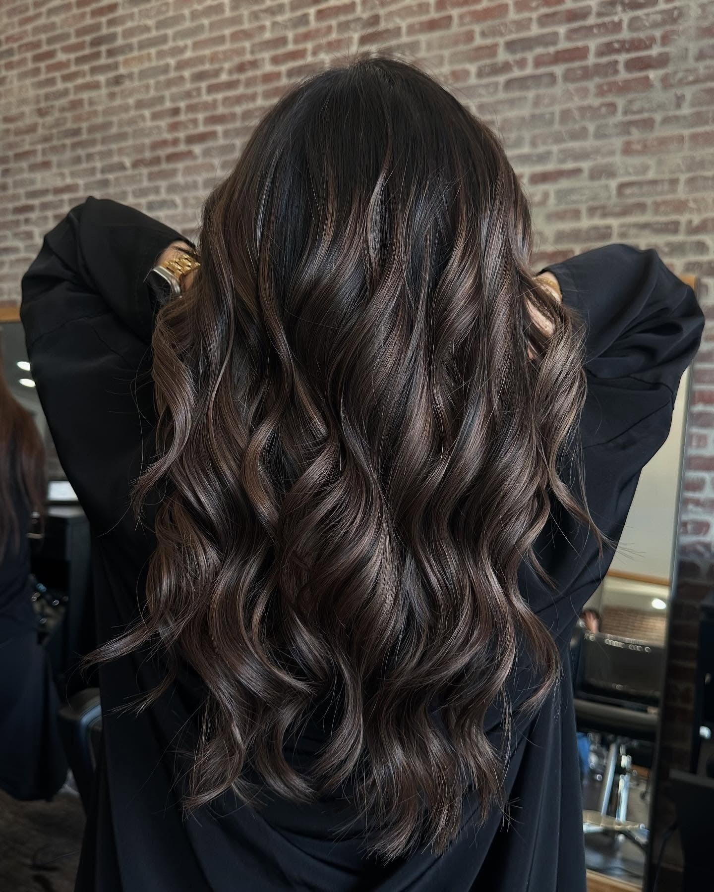 3.. Strukturierte Espresso -Balayage (Espresso Haarfarbe)