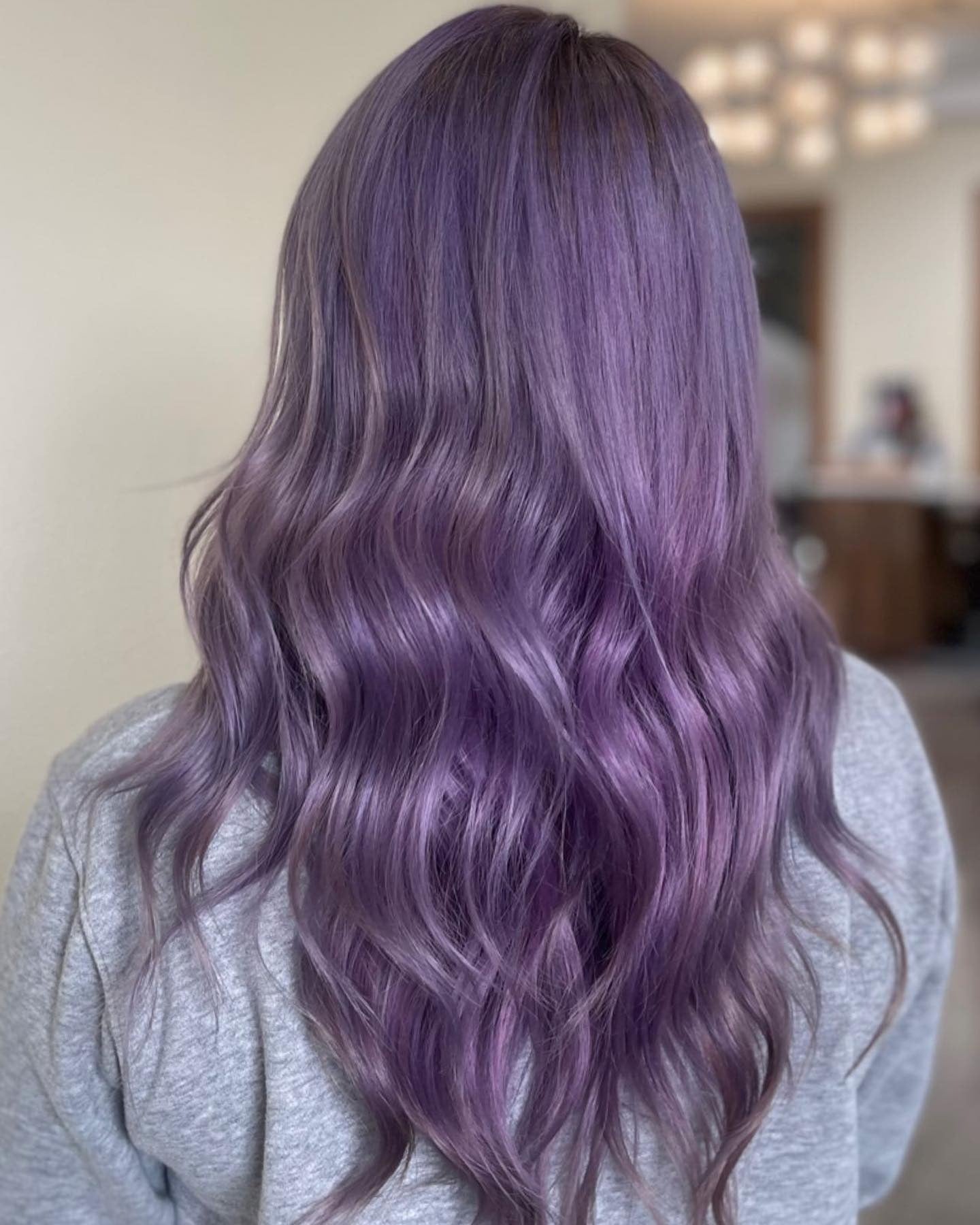 3. Lavendelwellen (Lavendelhaarfarbe)