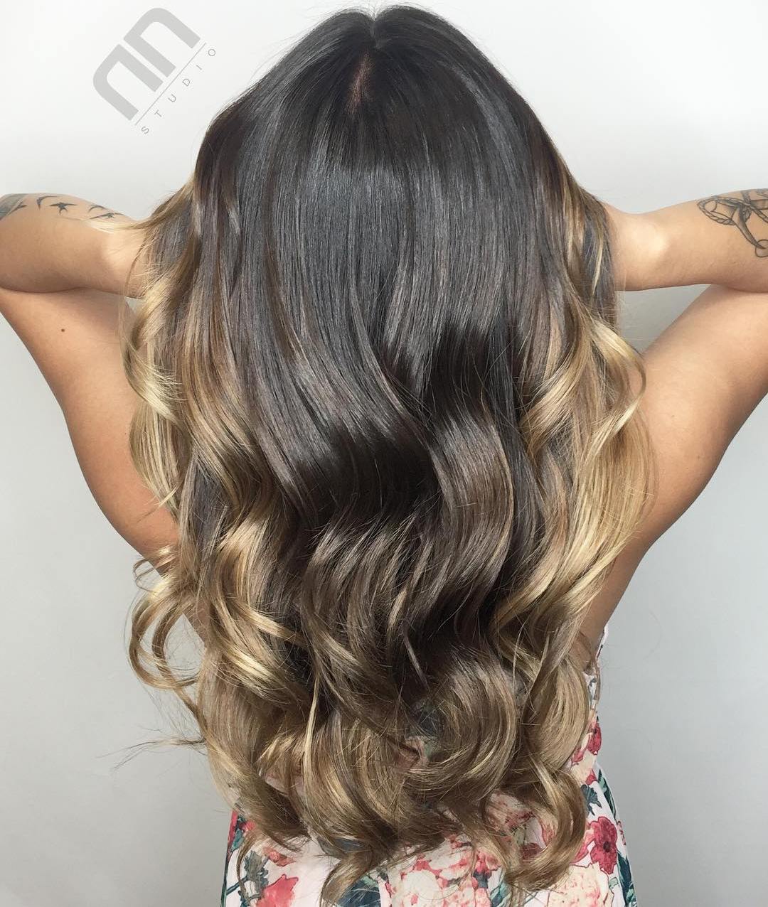 19 atemberaubende partielle Balayage -Frisuren Blonde Balayage mit Gesicht