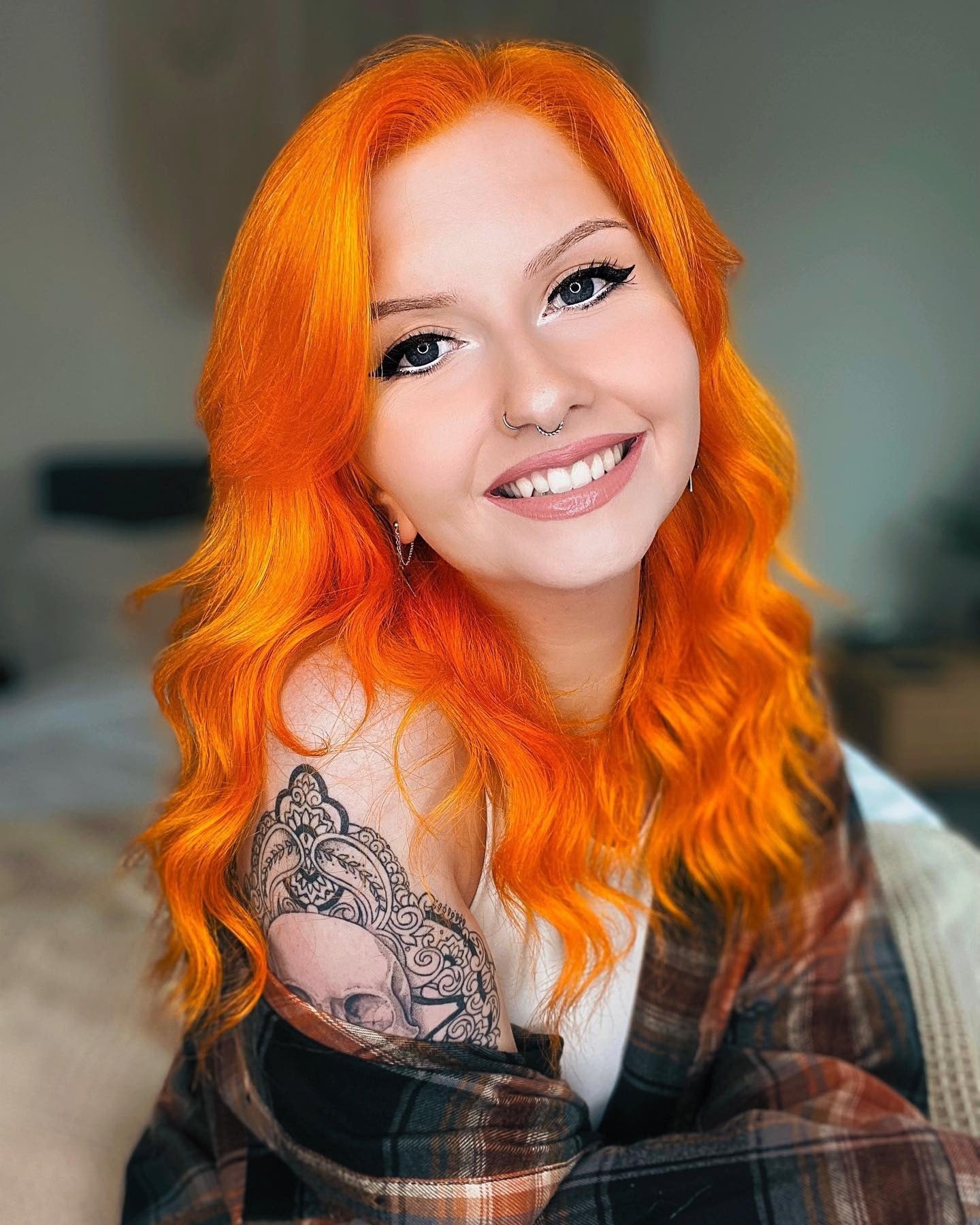 4. Helle Sonnenuntergangswellen mit Seitenteil (orangefarbene Haarfarbe)