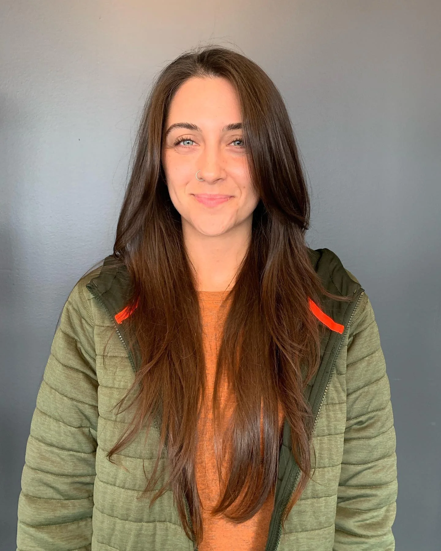 4. Klassische lange Schichten in Deep Brunette (extra lange Schichten)