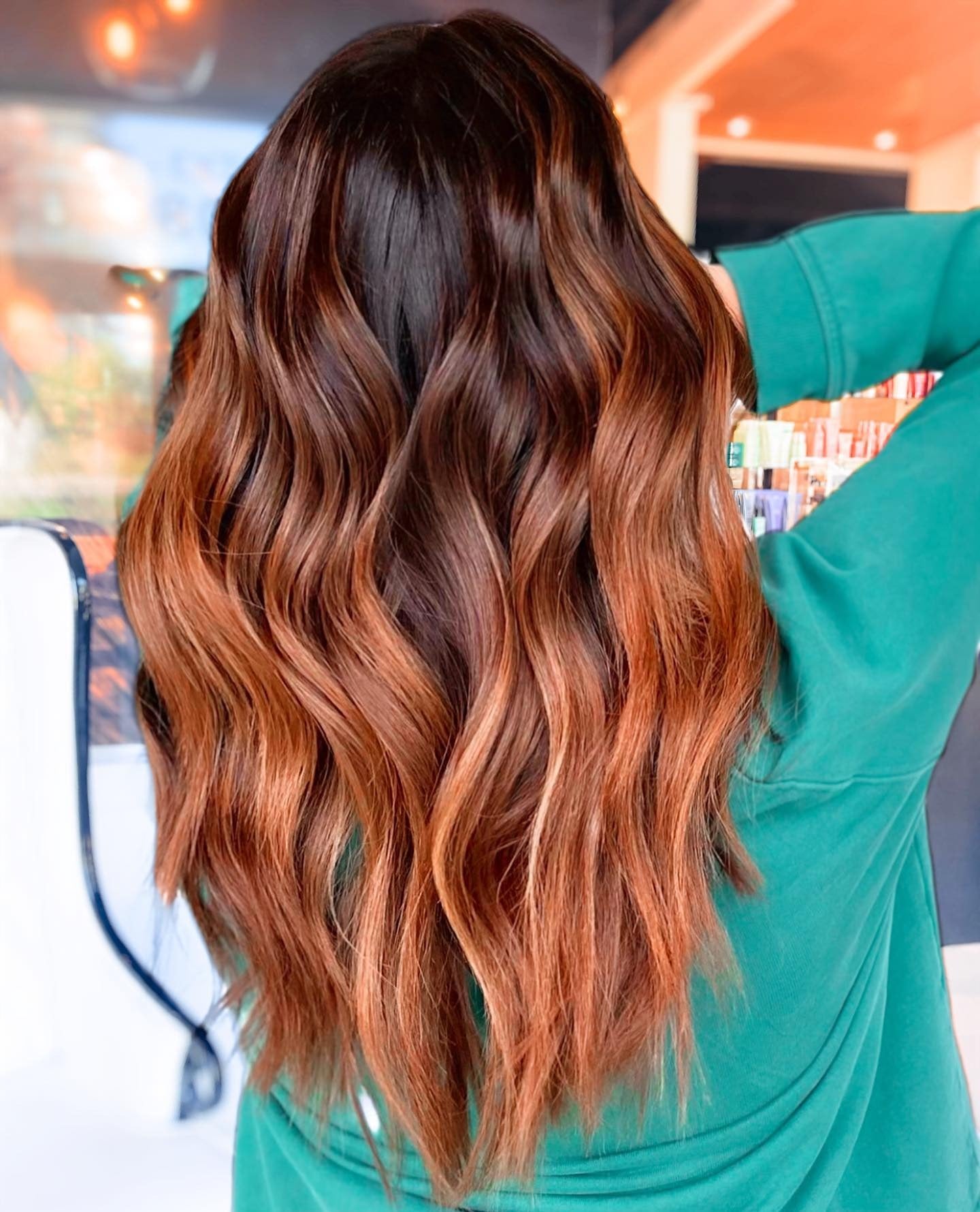 4. Dimensional Cinnamon Balayage (Herbsthaarfarben)