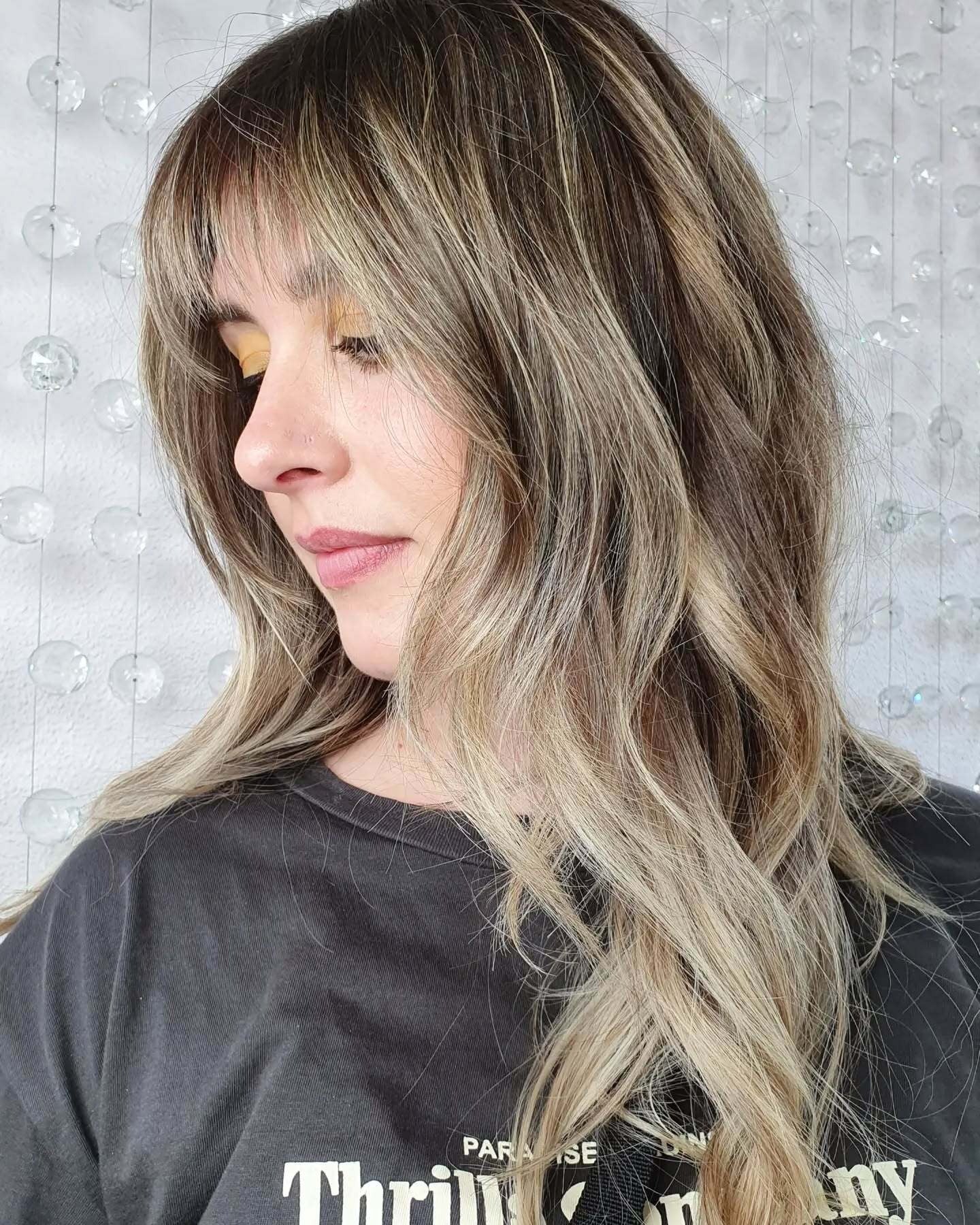 4. Smoky Bronde Layered Wolf Cut (Langer Wolfshaarschnitt)