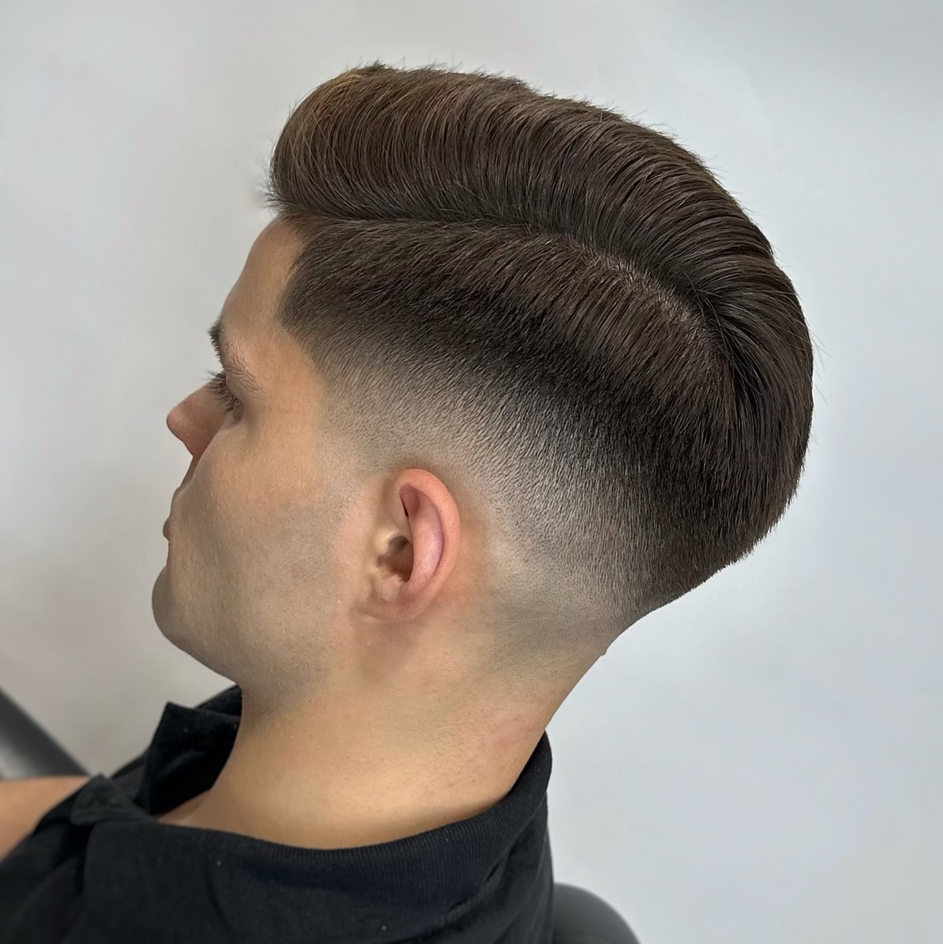 Kämmen Sie über dicke Haare verblassen