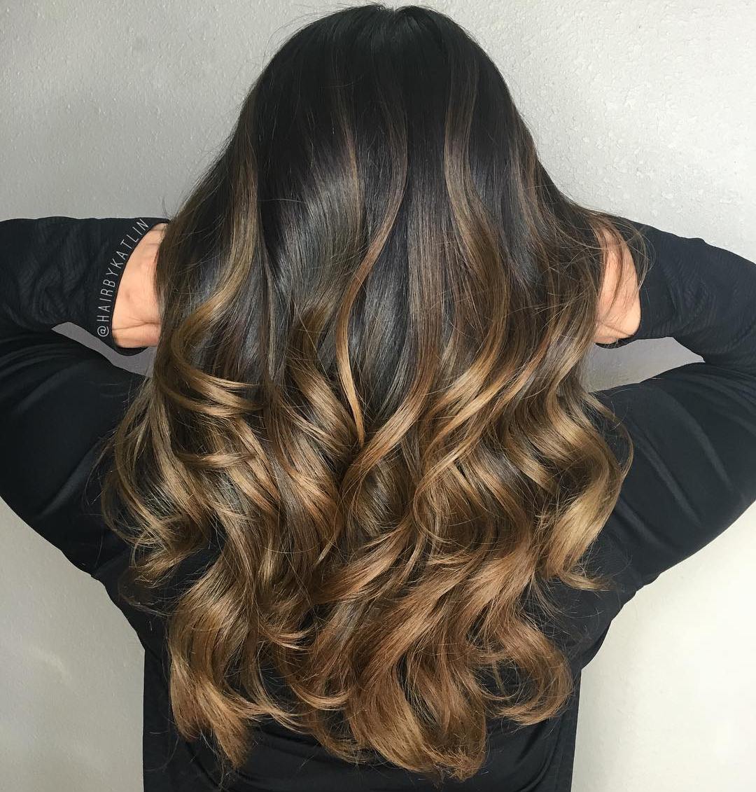 25 Beste Ombre Haarfarbe Ideen für blond, braune, rot und schwarze Haare Goldbraunes Balayage Haare