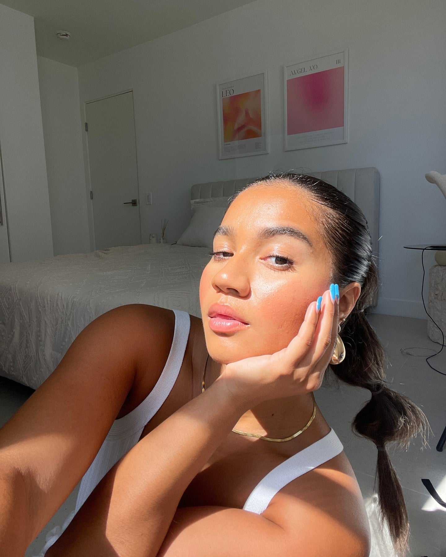 5. Bubble Ponytail mit Jet Black Shine (Slick Back Frisuren)