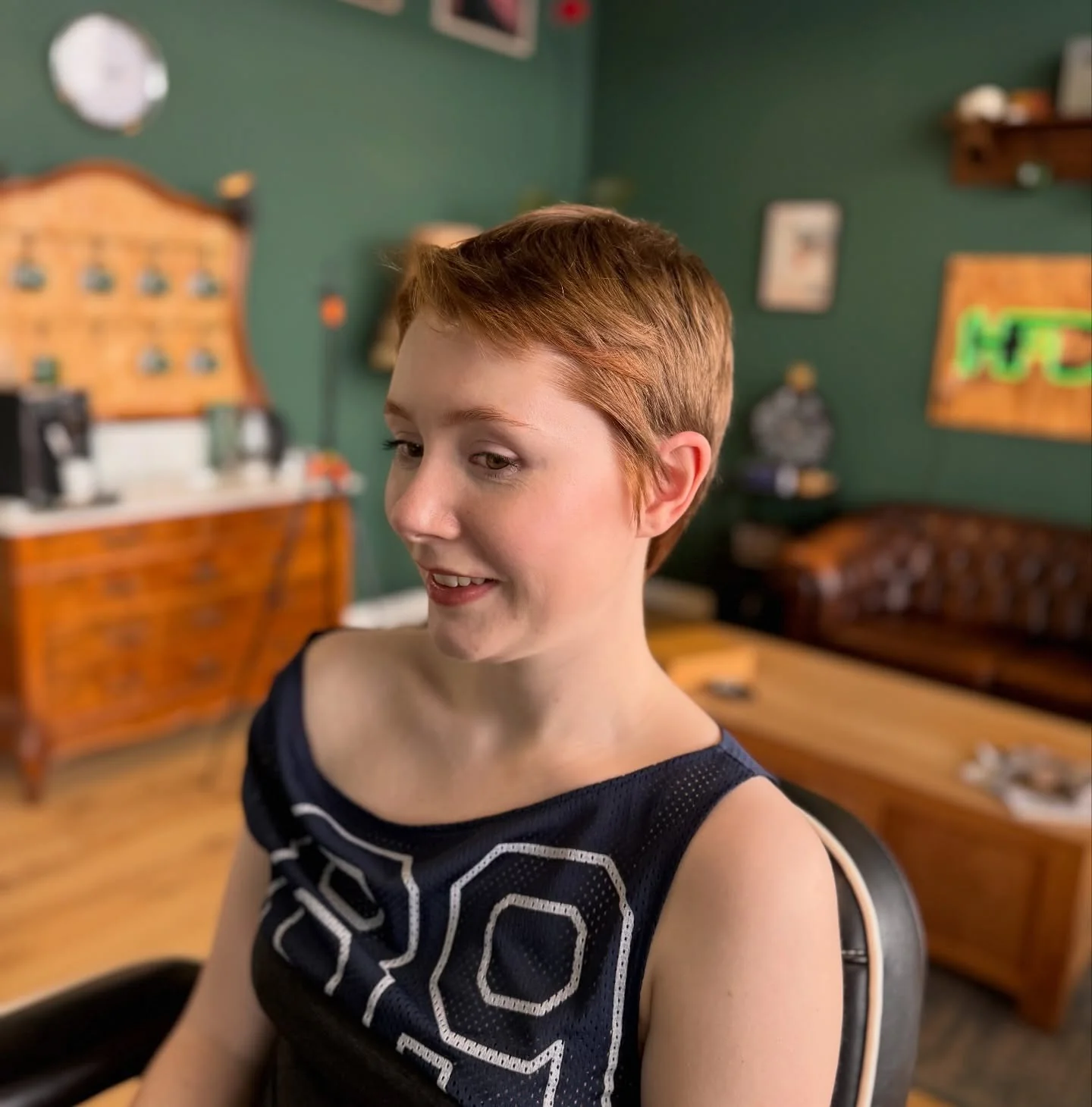 5. Copper Tapered Pixie (kurze Pixie-Frisuren für Frauen)