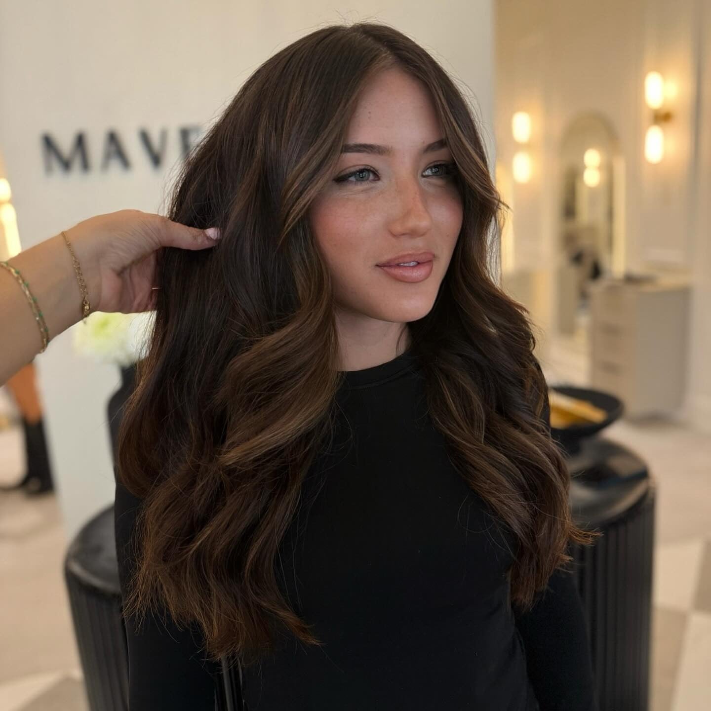 5. Espresso mit Karamellakzenten (Espresso Haarfarbe)