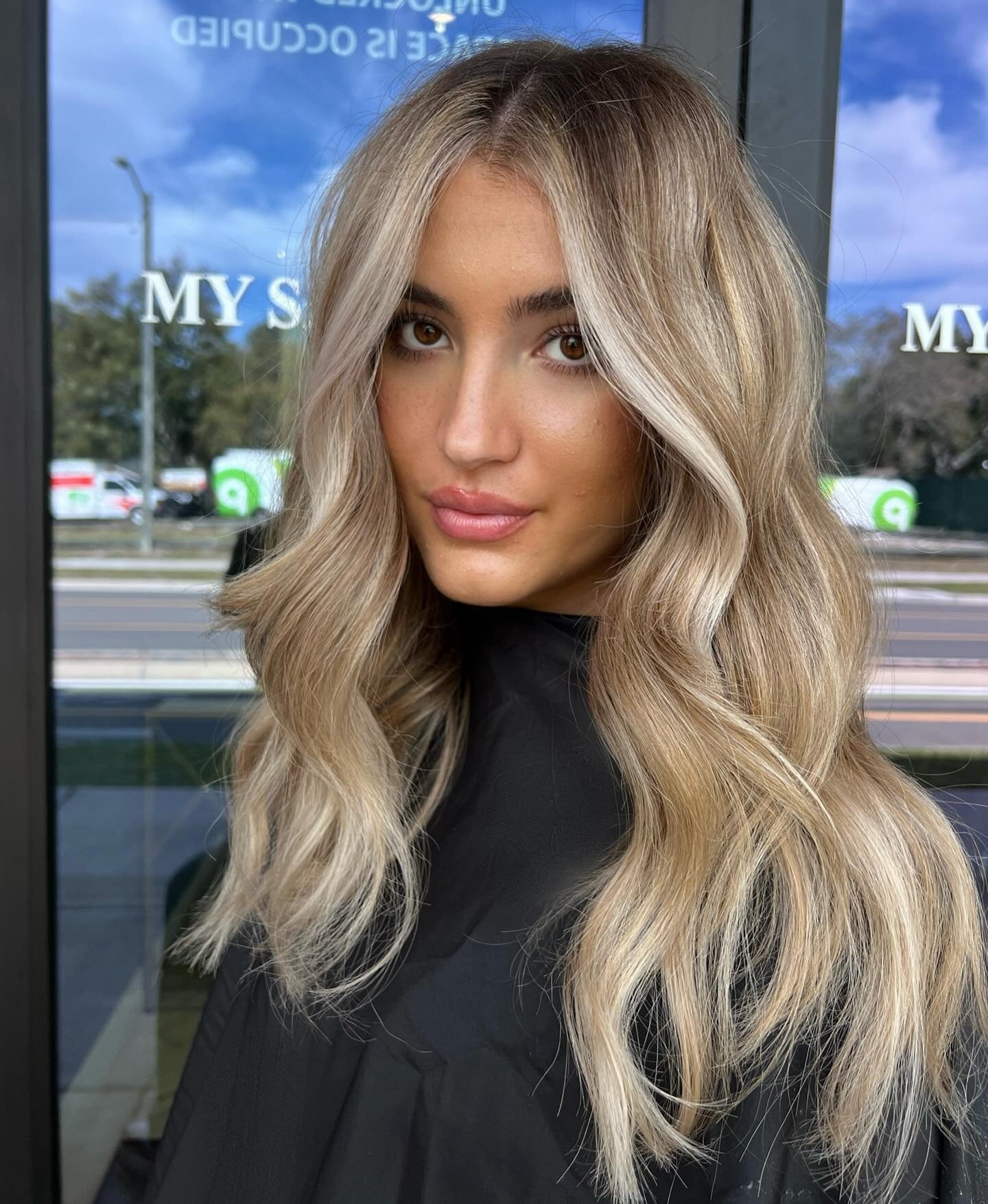 5. Gesichtswellen in neutral sandblonde (sandblonde Haarfarbe)