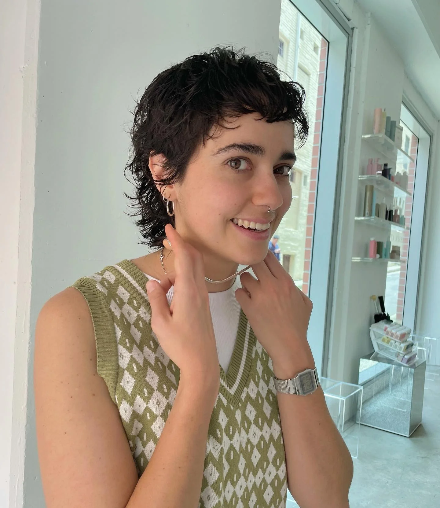 5. Glänzender Onyx-Wolfsschnitt (kurzer Wolfsschnitt)