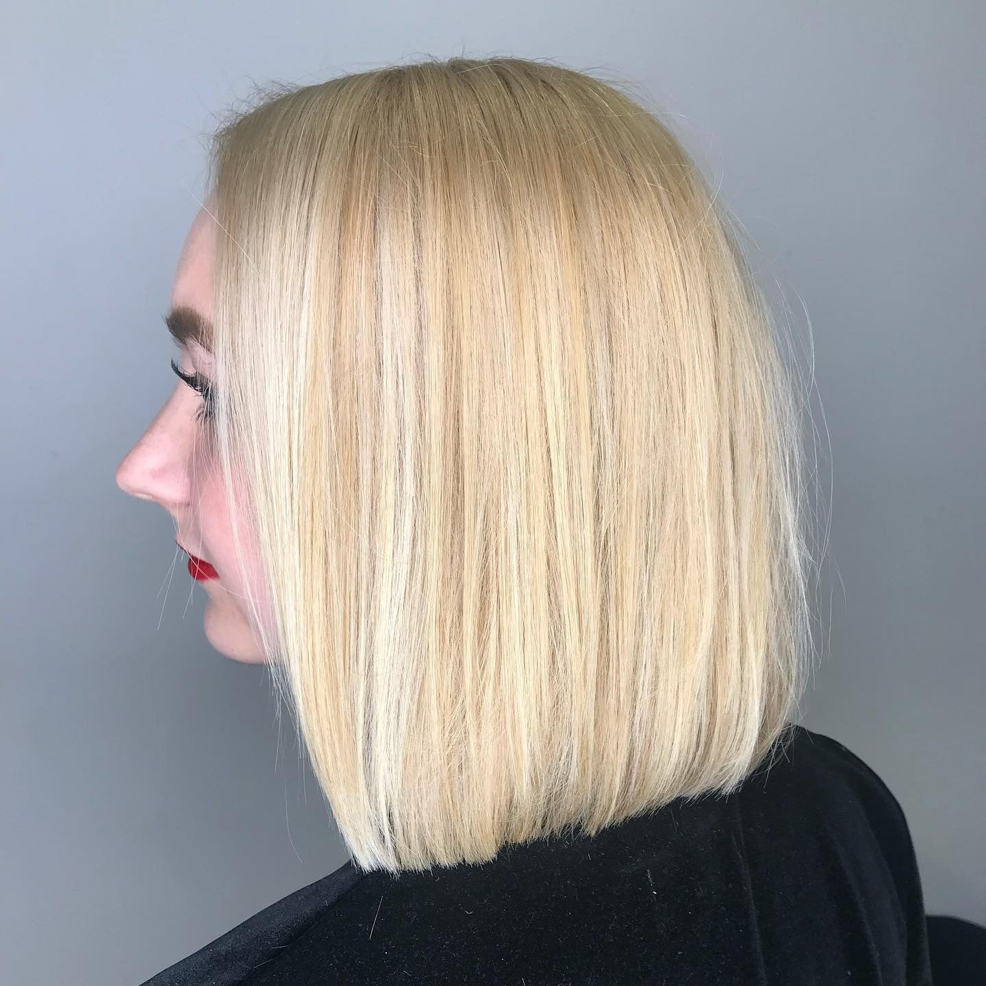 5. Golden Vanilla Blunt Lob (schulterlanger Lob)