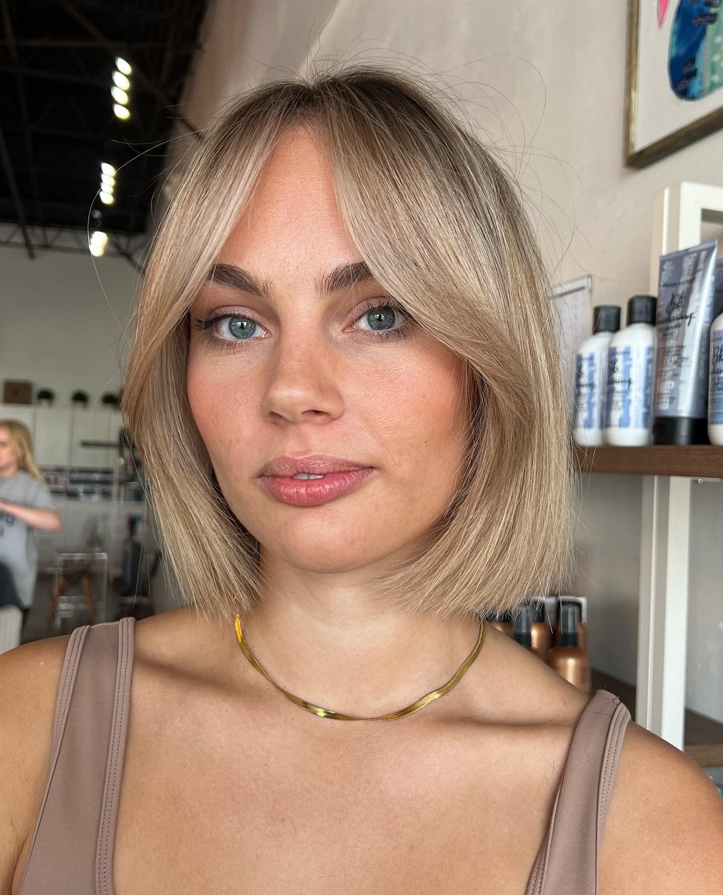 5. Moderner Buff Bob mit Vorhangstücken (altes Geldhaar)