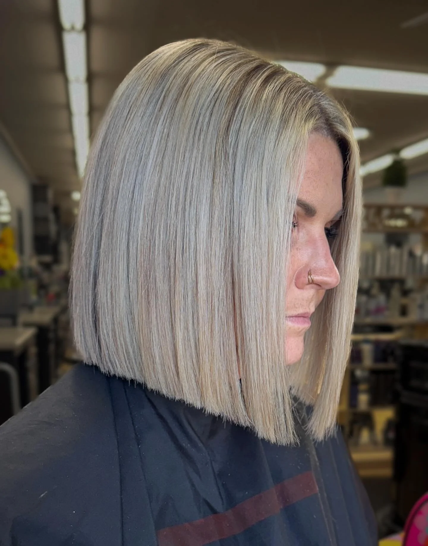 5. Platinum Straight-Edge Bob (Bob-Frisuren)