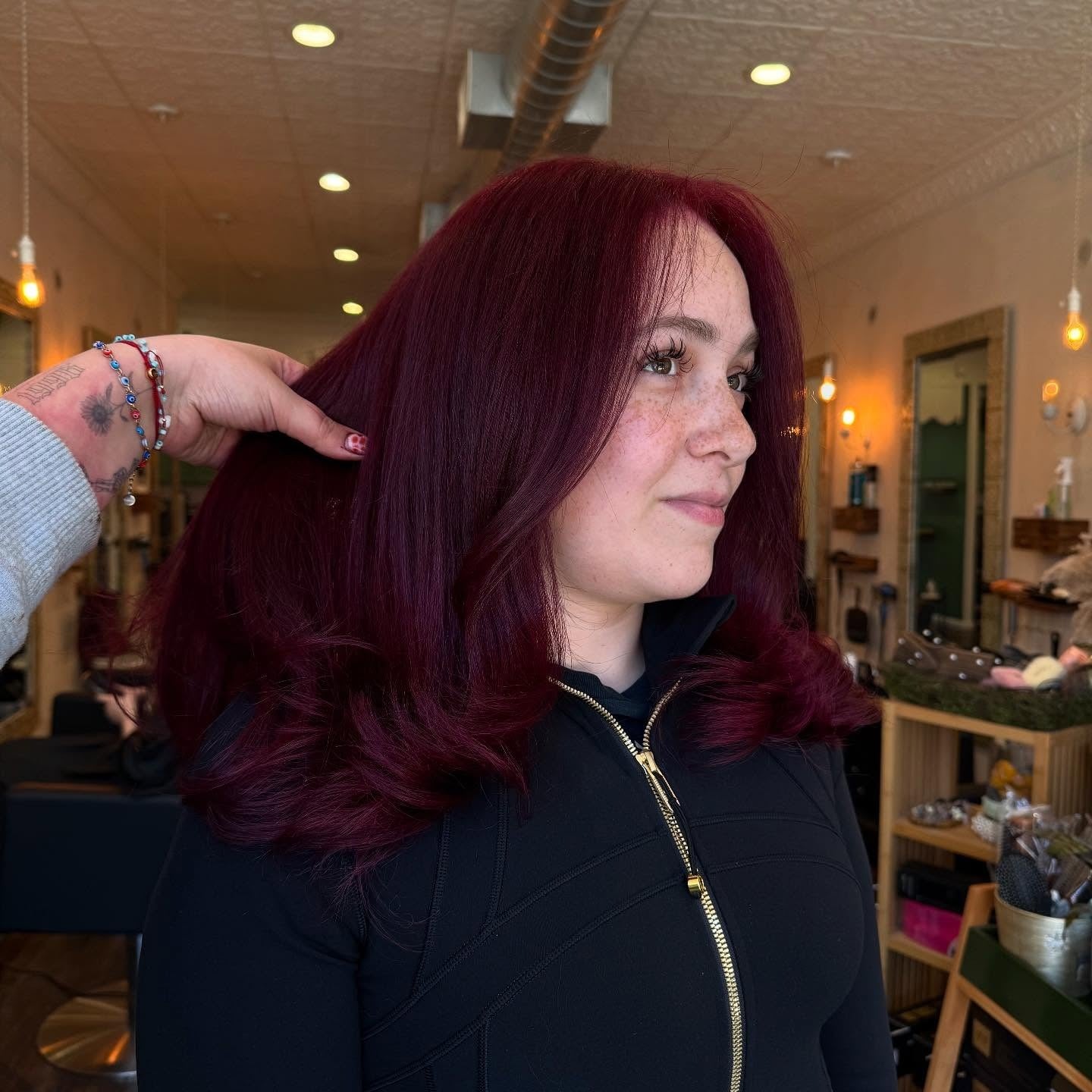 5. Rich Cabernet Blowout (Tiefburgunderrote Haarfarbe)