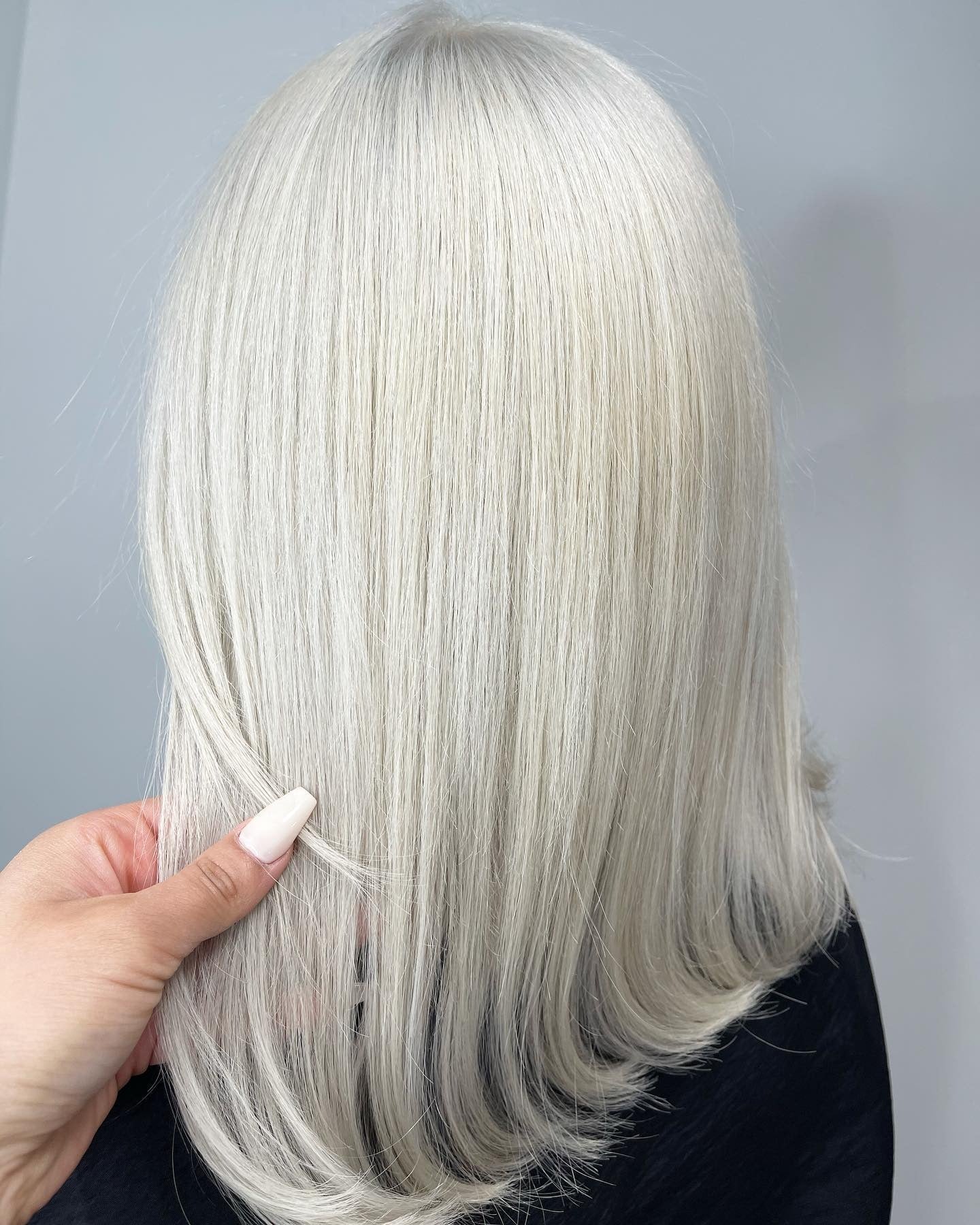 5. Sleek Ash Platinum Lob (Ash Platinum Haarfarbe)