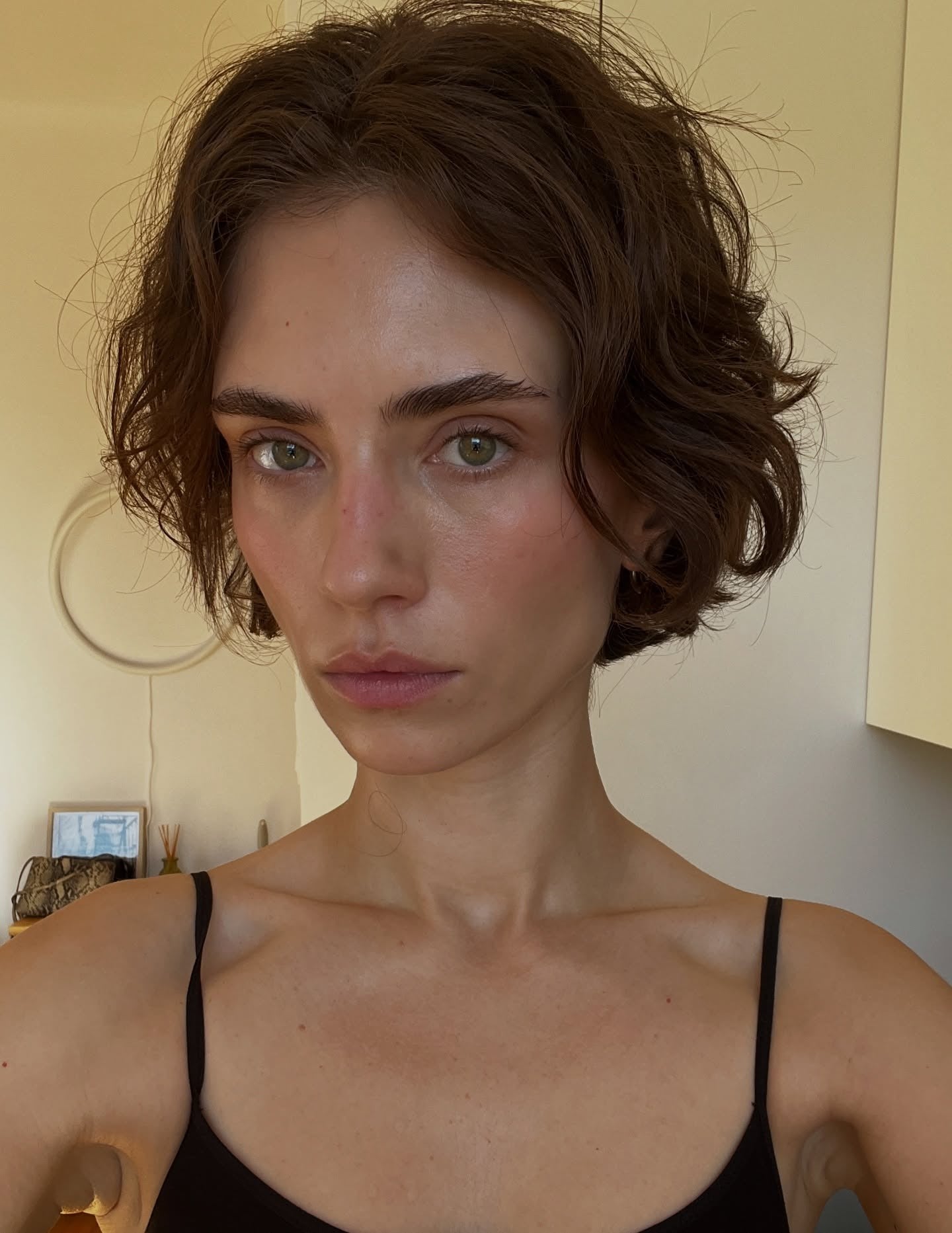 5. Weicher, gewellter Bob mit Mittelteil (ohrlanger Bob)