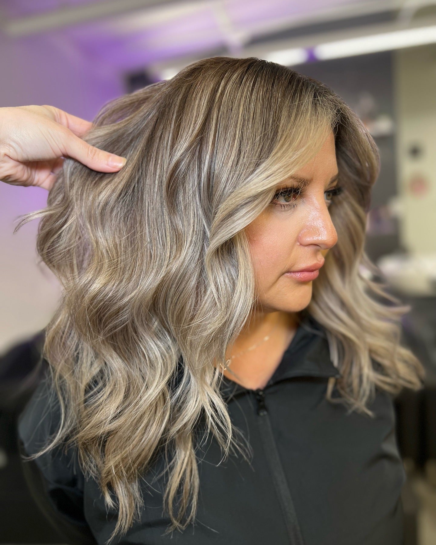 6. Asche Beige Balayage mit gelebter Textur (Ascheblonde Balayage)