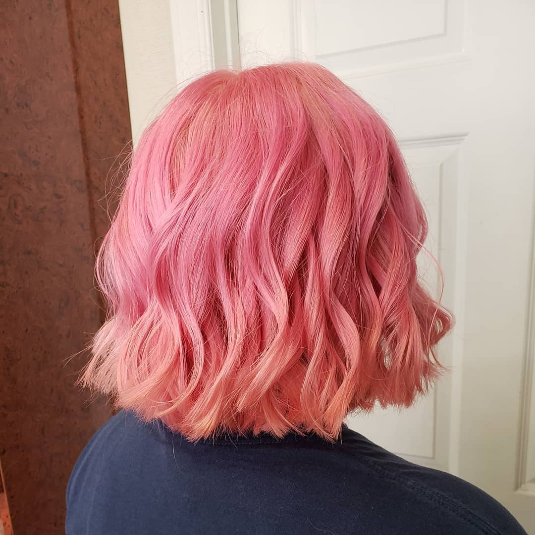 6. Cotton Candy Wave Blunt Cut (kurzer Blunt Cut)