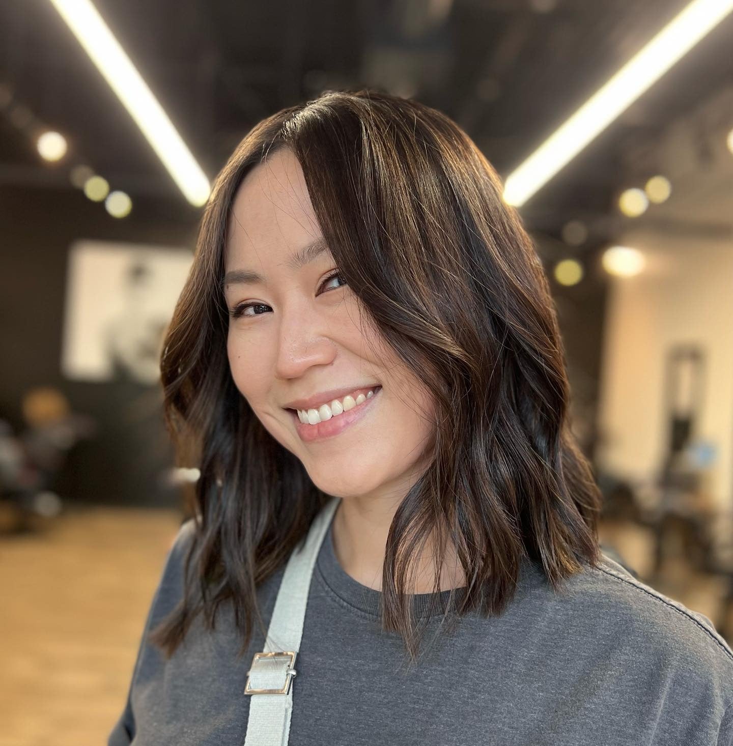 6. Glossy Espresso Lob mit Wellen (LOB -Frisuren)