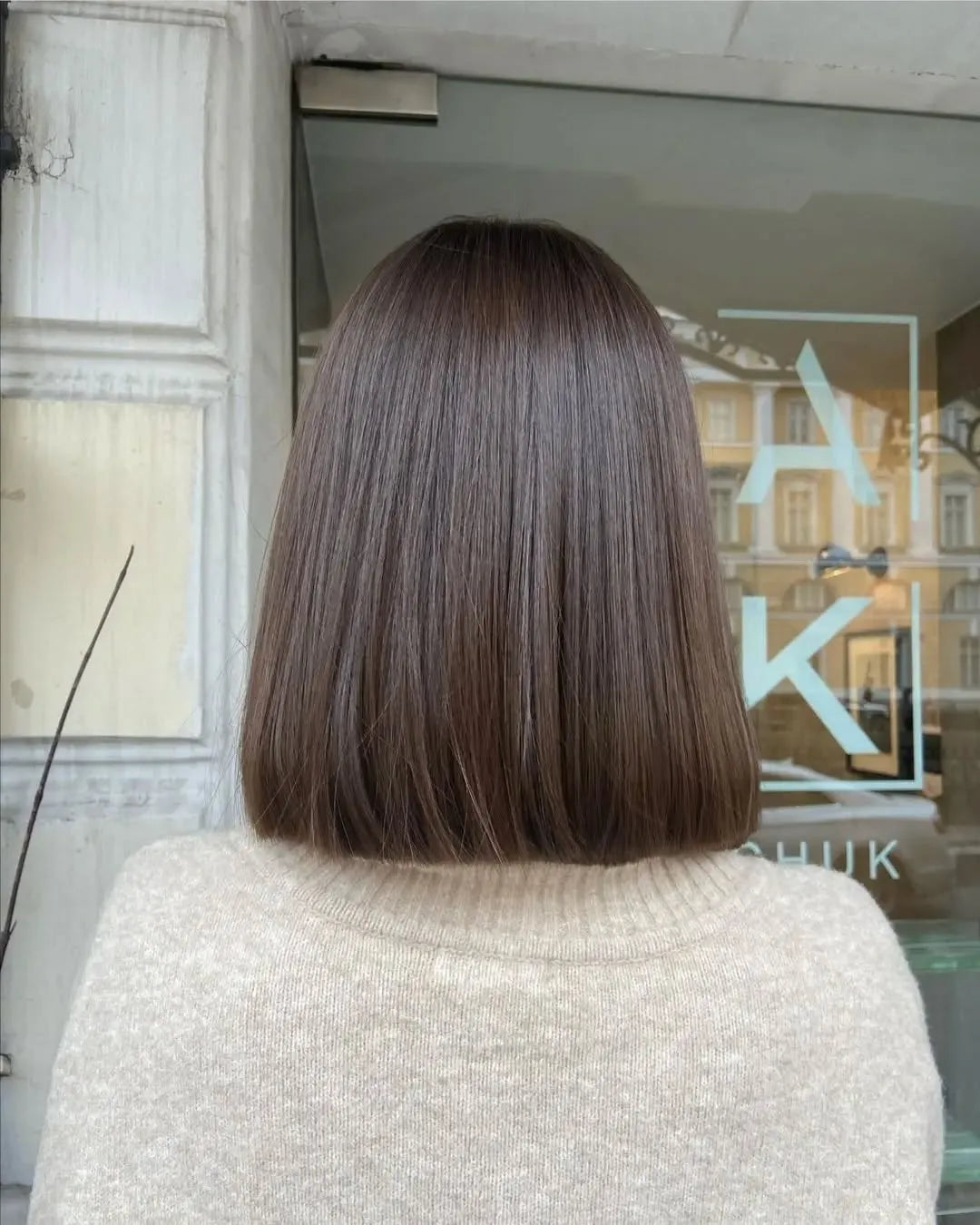 6. Glossy Espresso Precision Lob (Schulterlanges Lob)