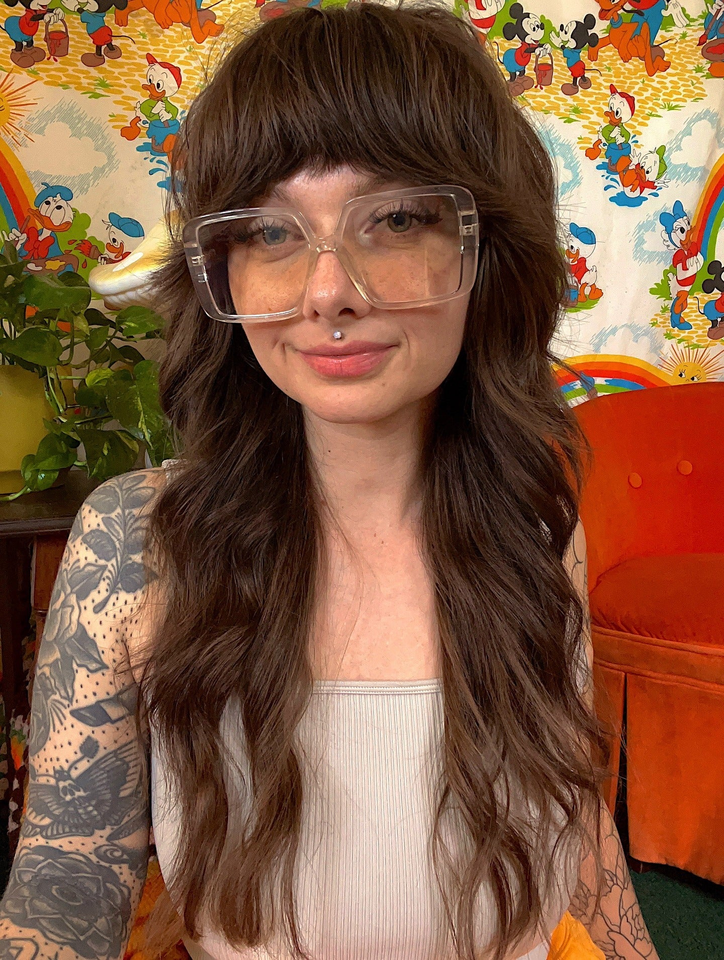 6. Langer Schokoladen -Shag mit natürlichen Wellen (lange Shag -Frisuren)