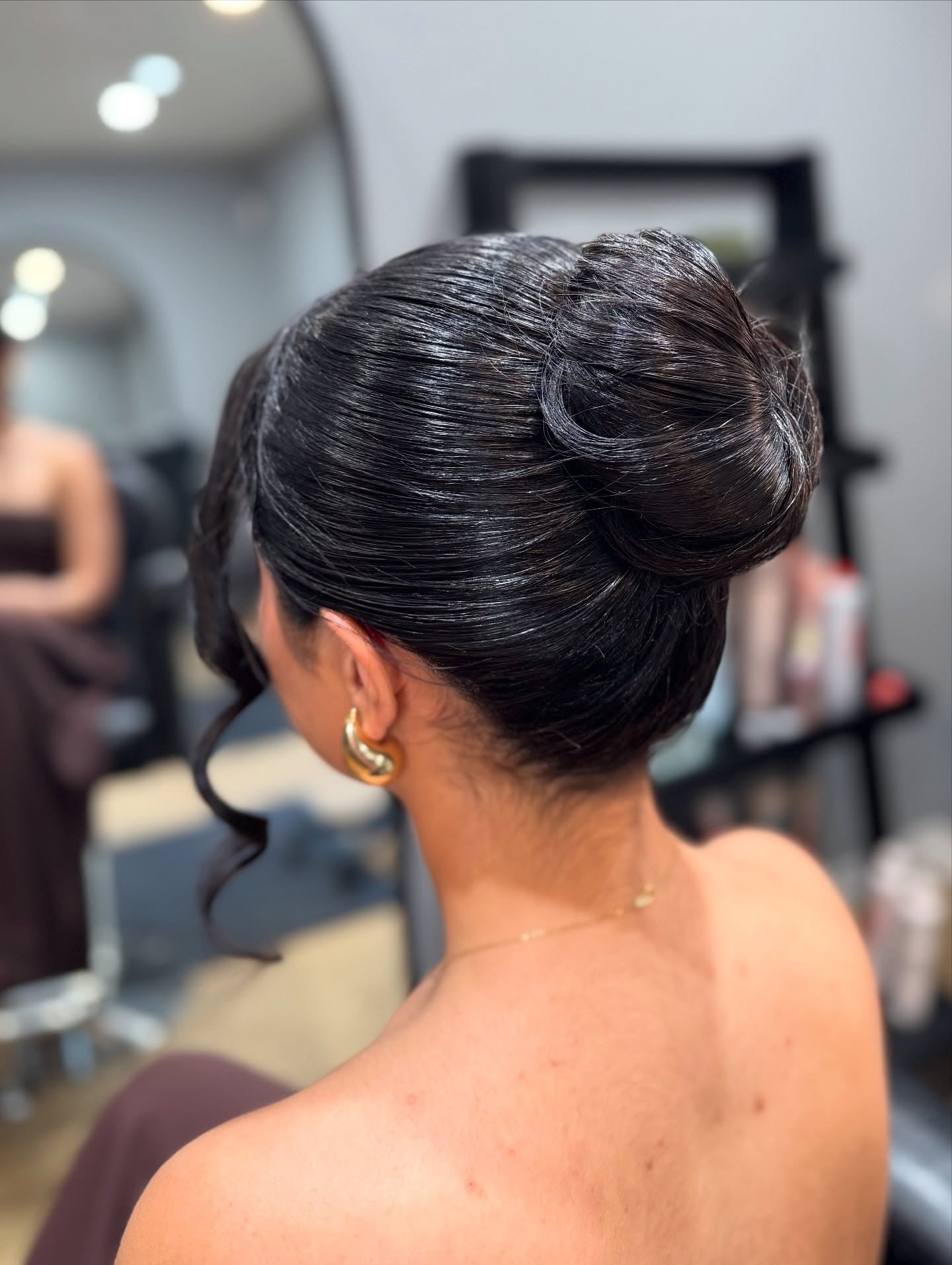 6. Schlafen Ballerina -Brötchen mit definiertem Wirbel (einfache Frisuren)