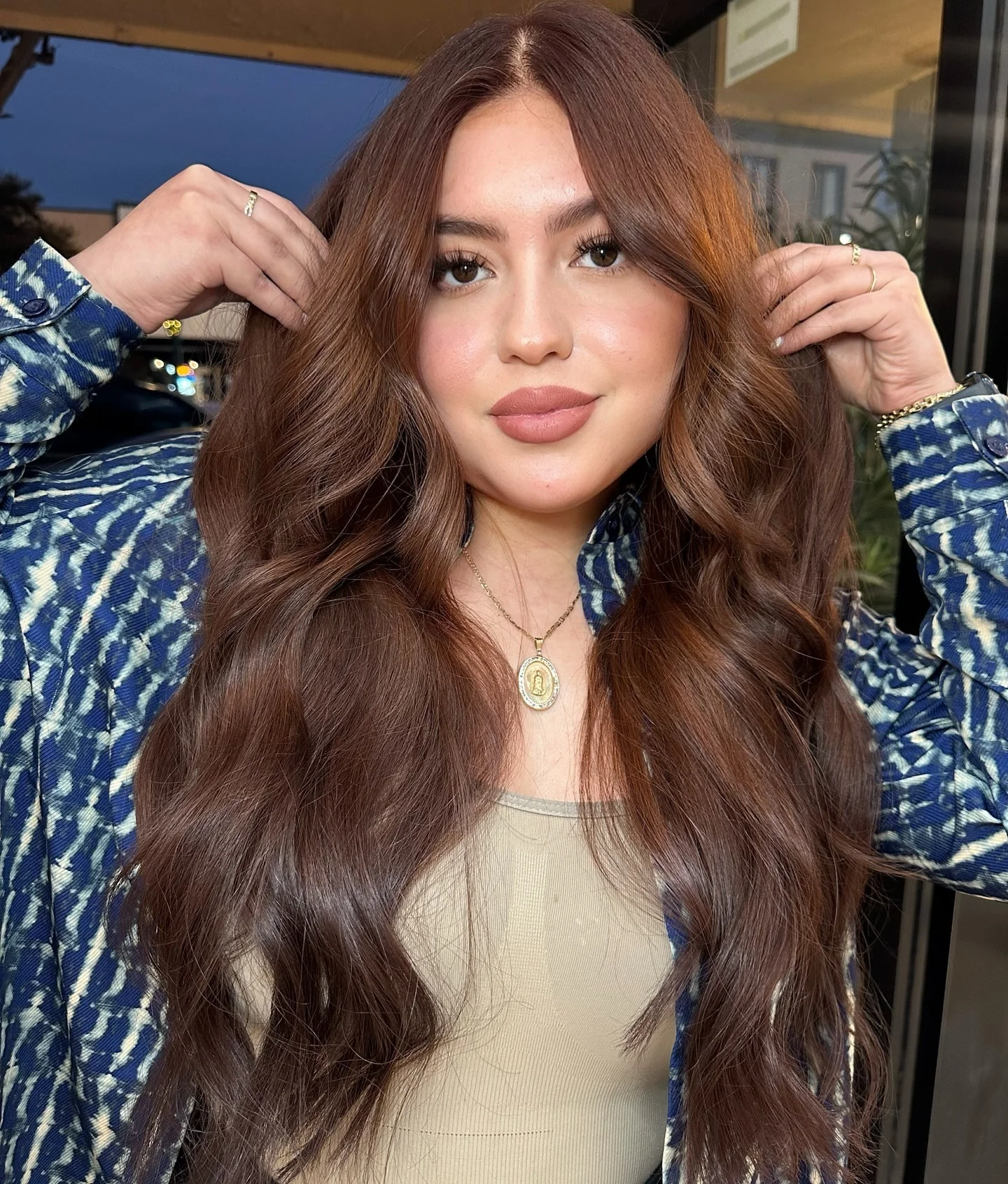 6. Warm Chestnut Shine (Schokoladen-Toffee-Haarfarbe)