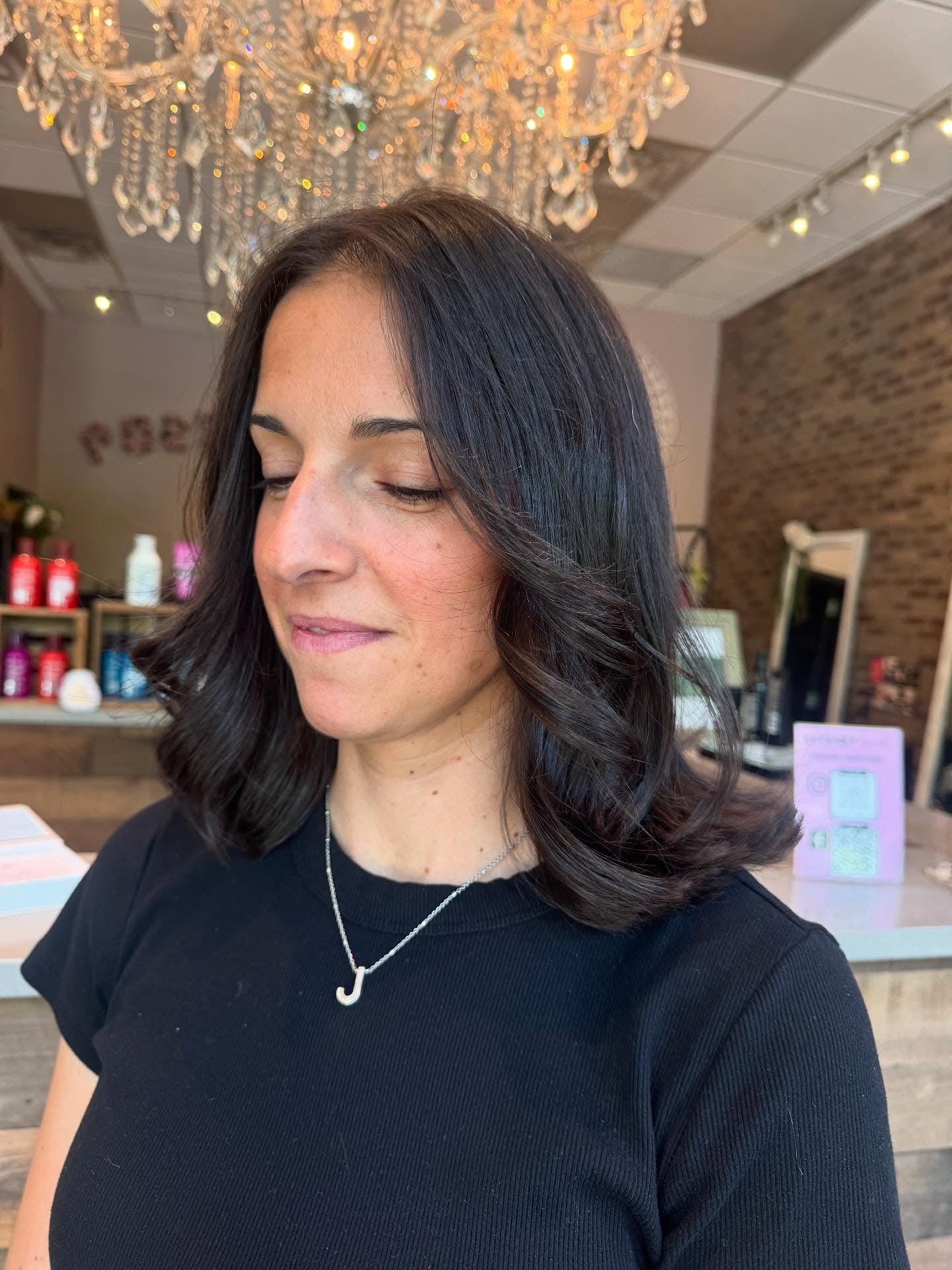 7. Deep Chocolate Lob mit weichen Locken (LOB -Frisuren)