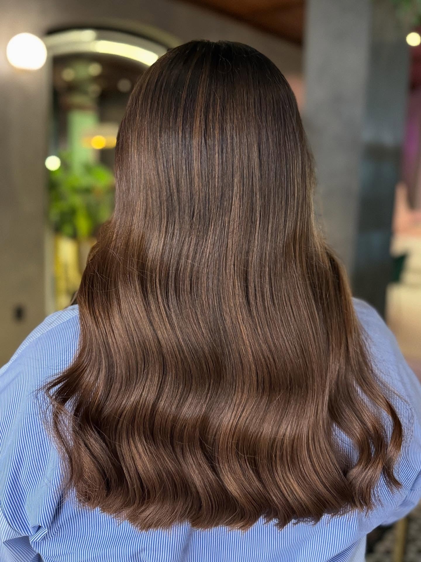 7. Hochglanze Espressowellen (Frühlingshaarfarbe)