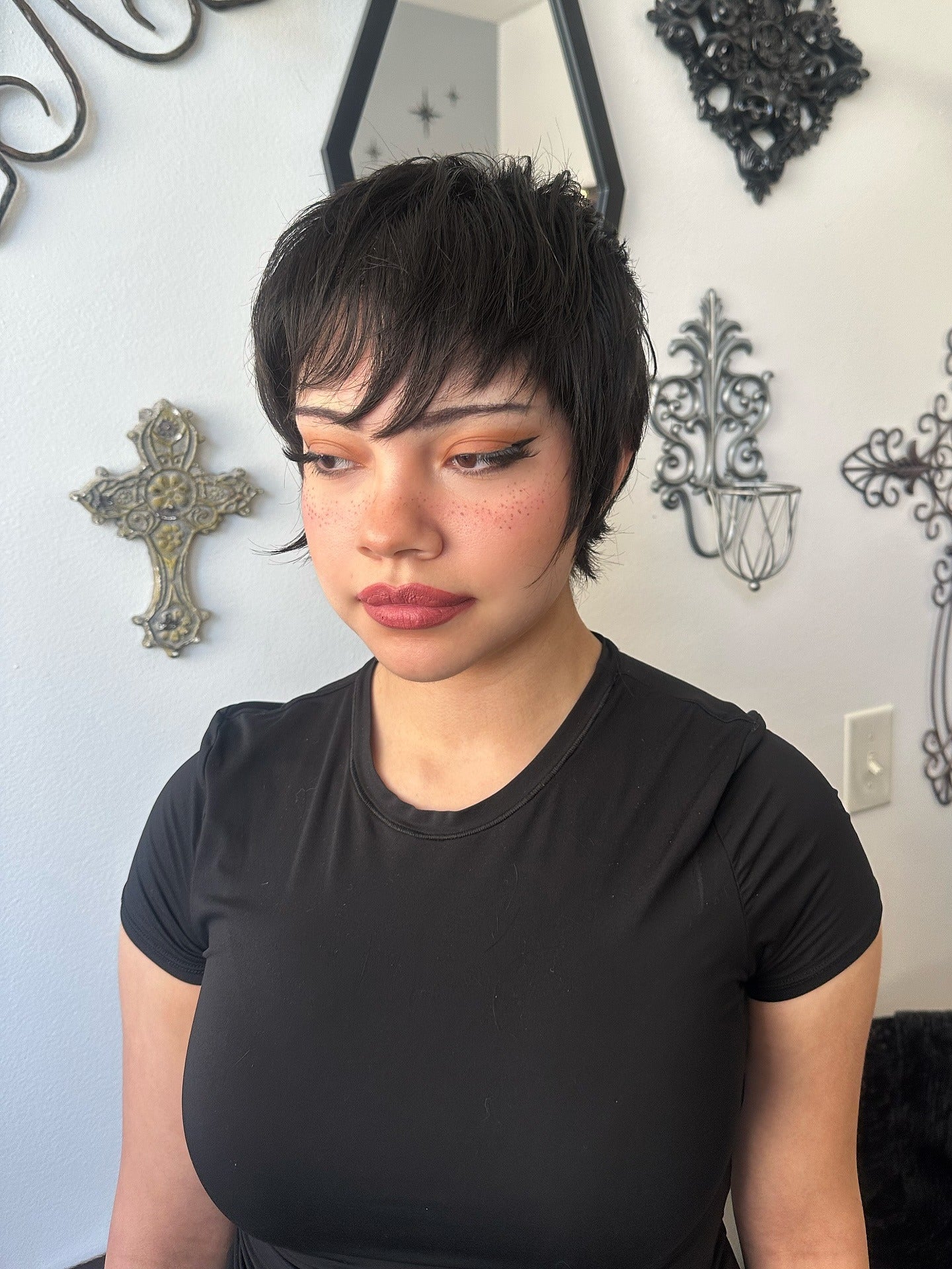 7. Jet Black Soft Shag Pixie (lange Pixie -Schnitte)