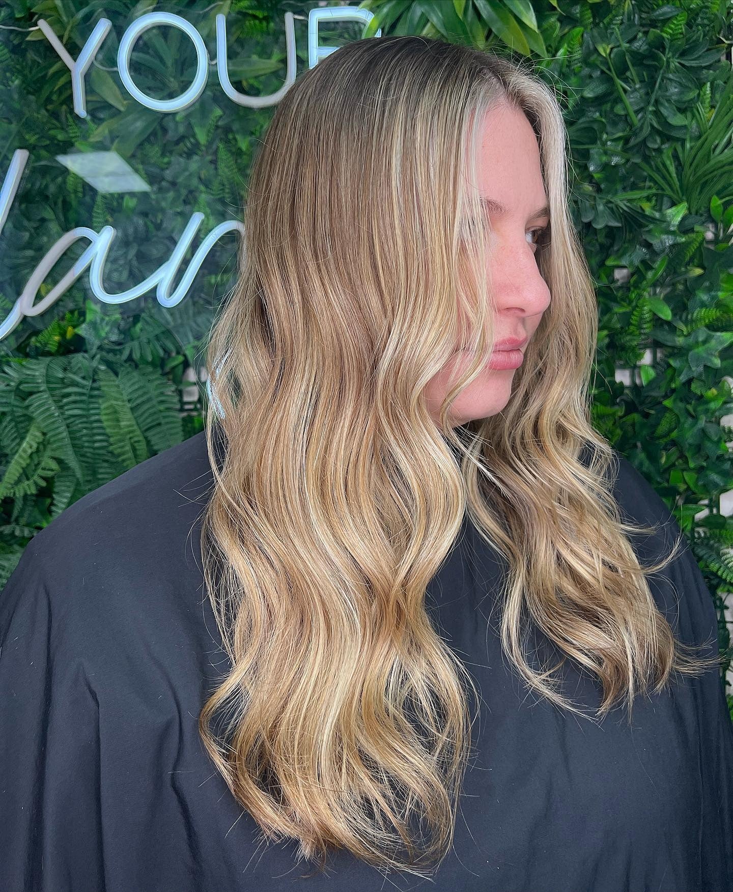 7. Natürliche Honigmischung mit lebendiger Textur (Honig-Haarfarbe)