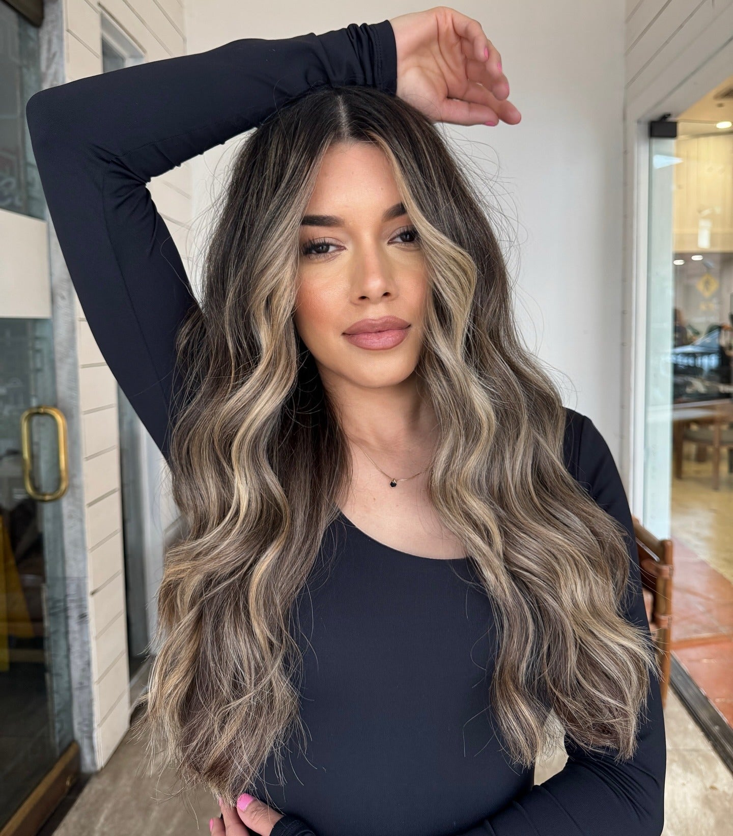 7. verwurzelt beige blonde balayage (blonde haare mit dunklen Wurzeln)