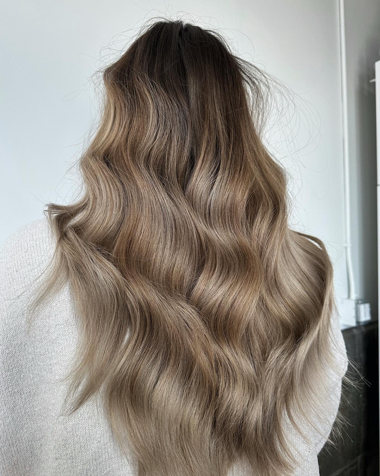 8. Klassische Pilz Aschebraune Wellen (Pilzhaarfarbe)