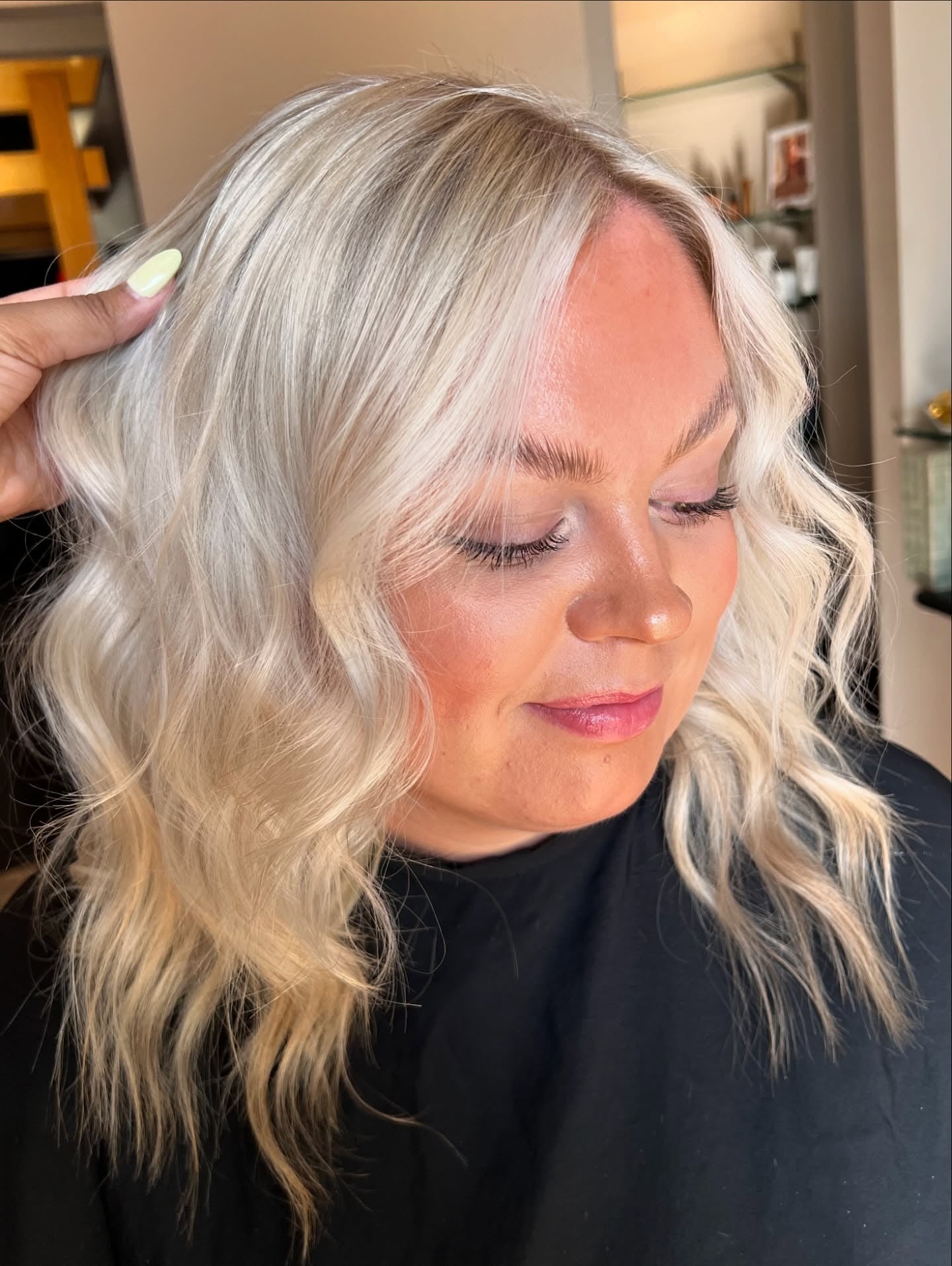 8. Dimensional Platin mit Schattenwurzel (Platinblondes Haar)