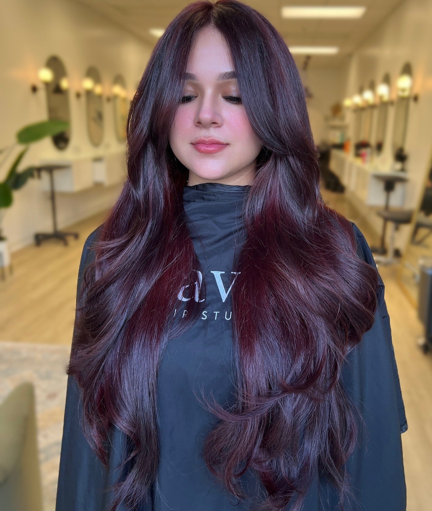 8. Hochvolumen Schmetterlingsschichten mit Luxus -Kirsch -Finish (Cherry Cola Haarfarbe)