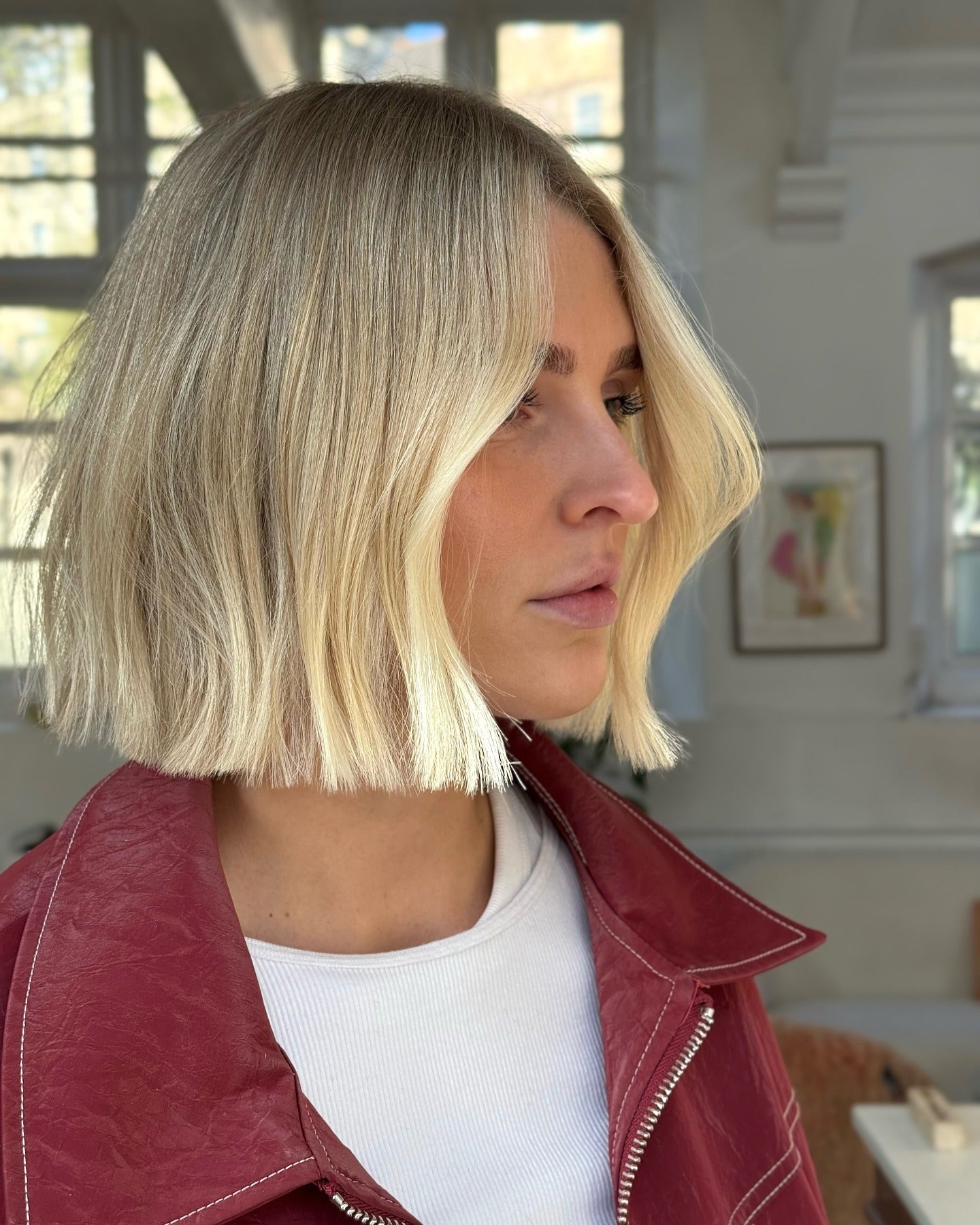 8. Platinum Stumpf Bob mit Mitte Teil (Hüpfbobhaar)