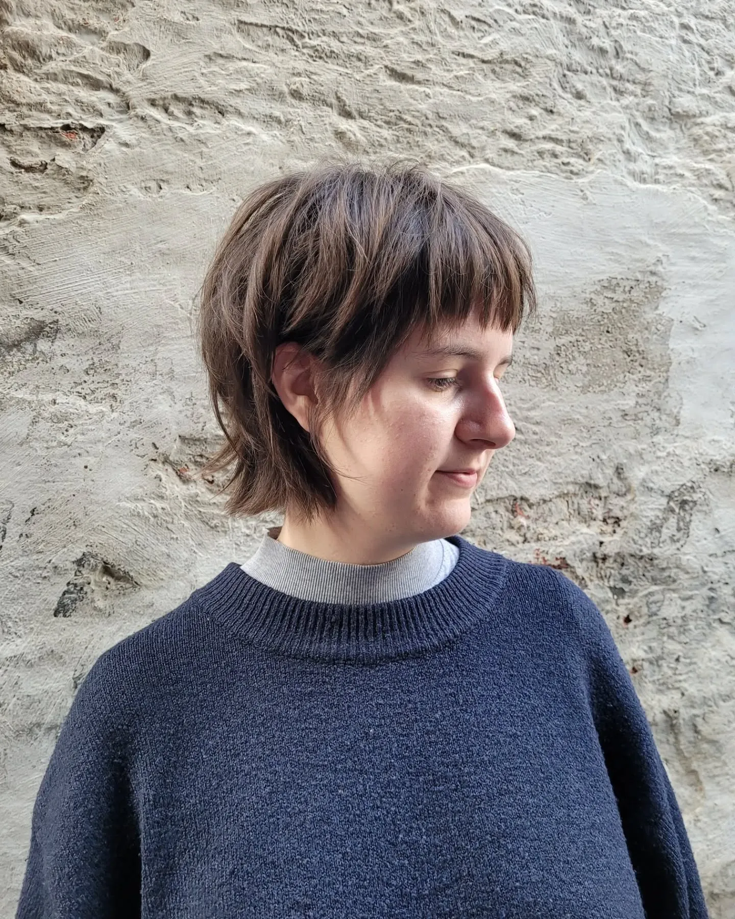 8. Sandy Blonde Layered Wolf Shag (kurzer Wolfshaarschnitt)