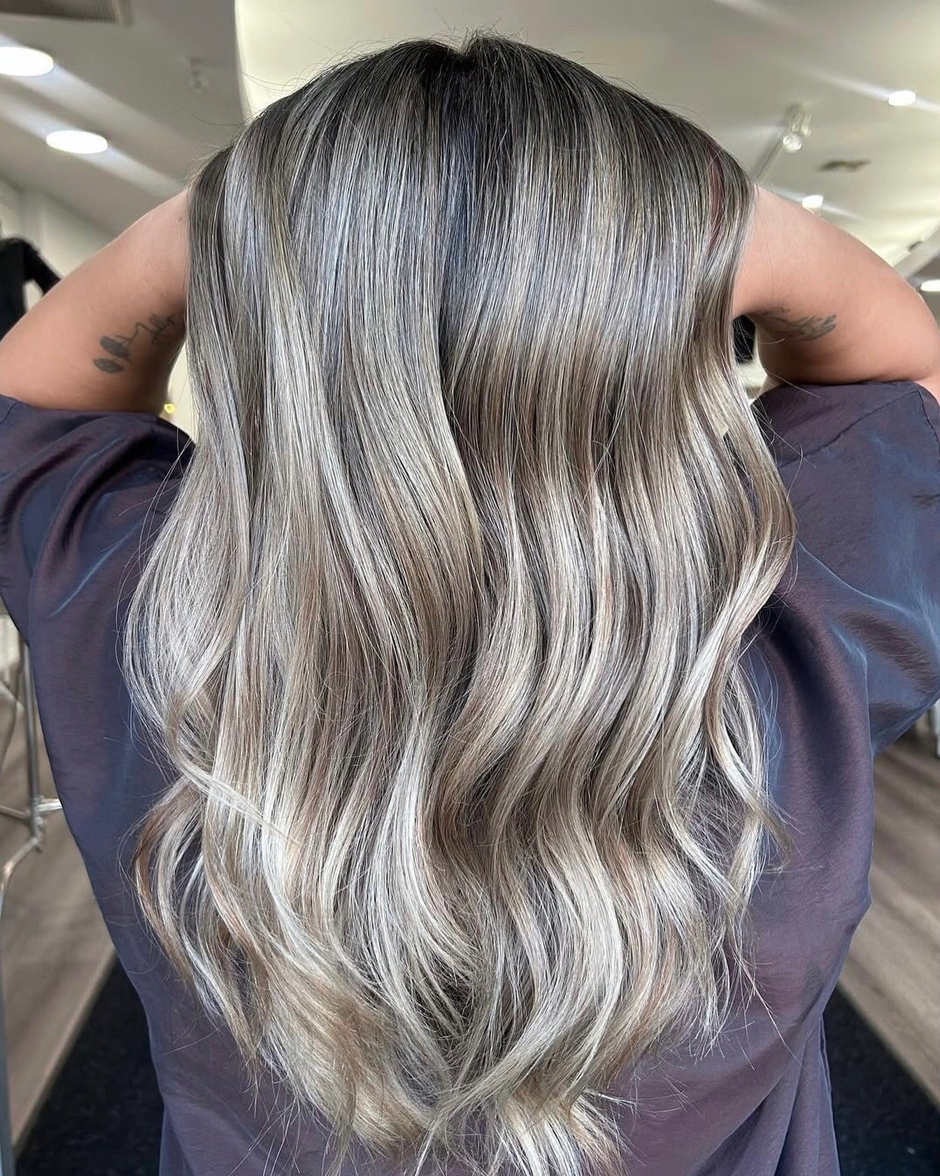 8. Weiche Mischung Asche Bronde Balayage (aschblonde Haarfarbe)