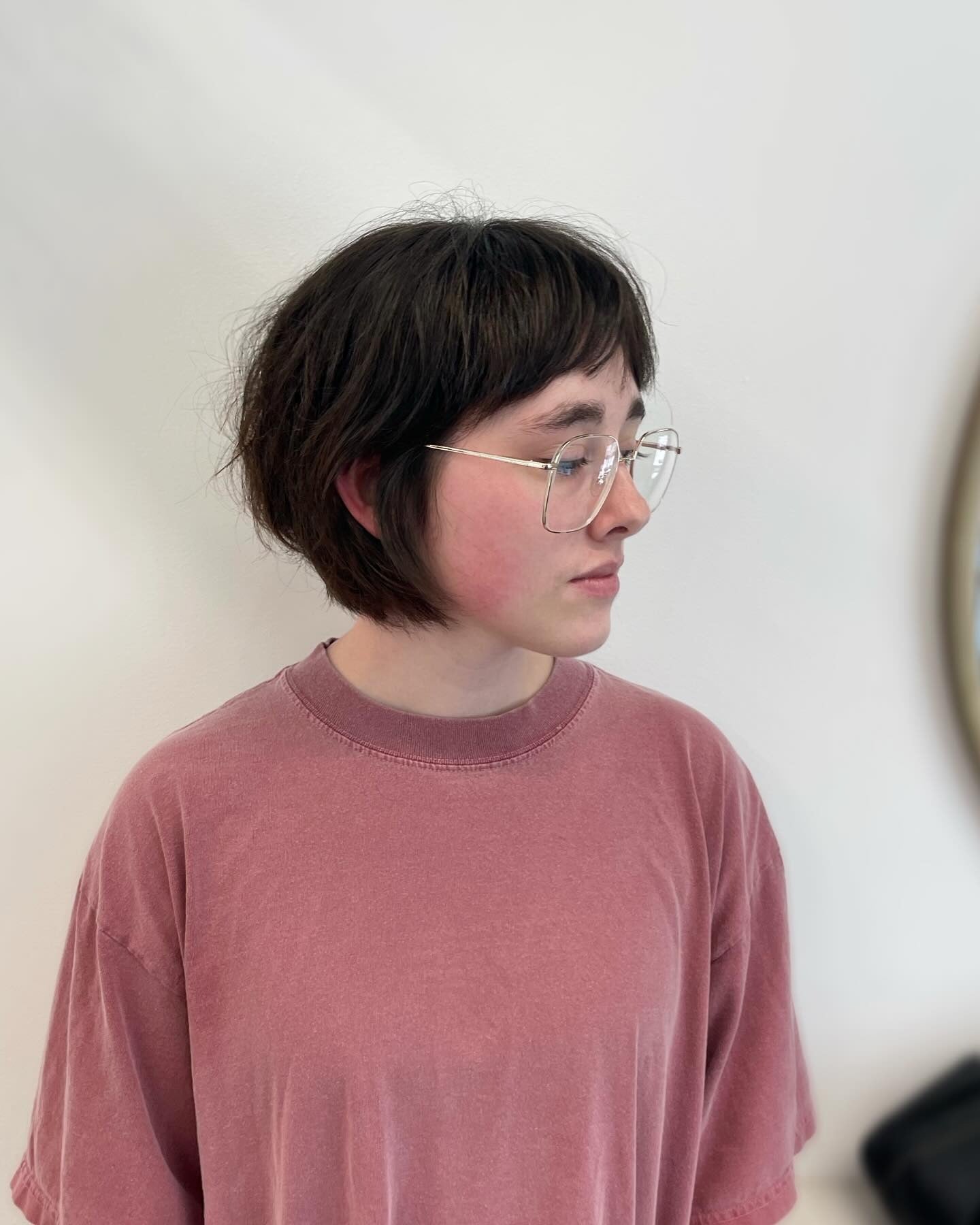 8. Textured Crop mit Baby -Pony in weicher Schwarz (kurze Frisuren)