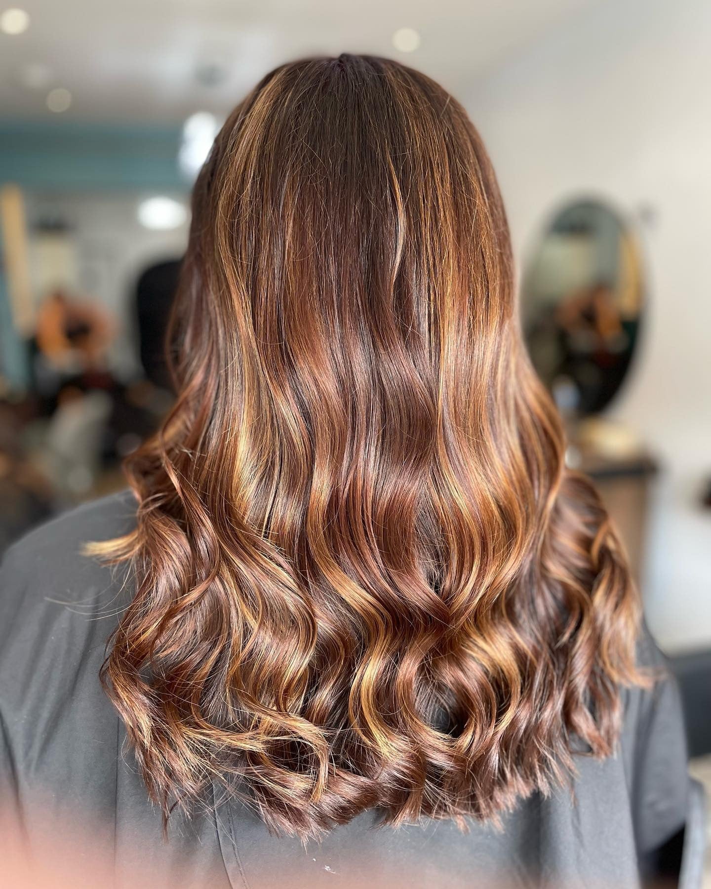 9. Caramel Chestnut Dimension (warme kastanienbraune Haarfarbe)