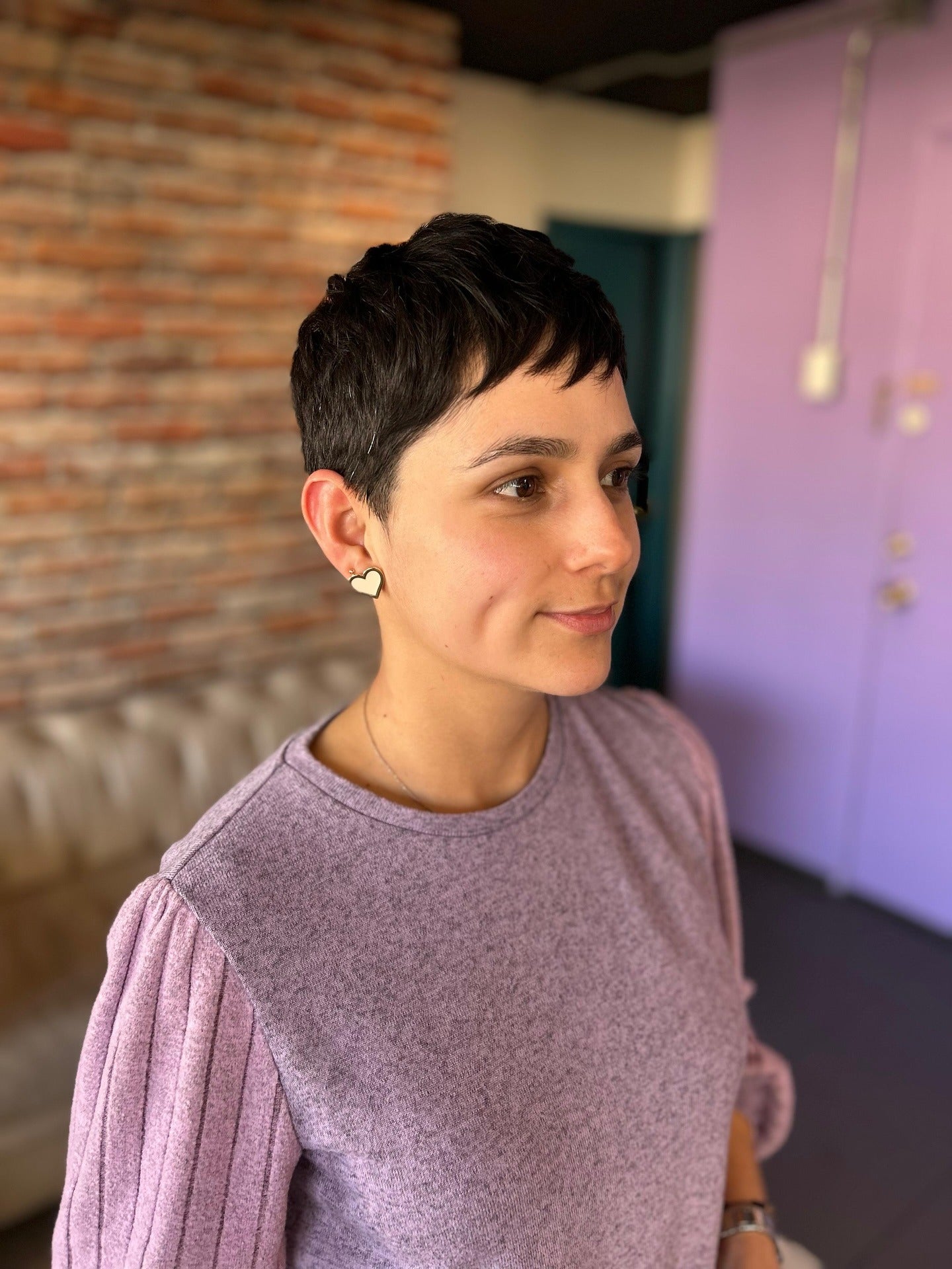 9. Dunkle Brünette Klassiker Pixie (Pixie -Haarschnitte)