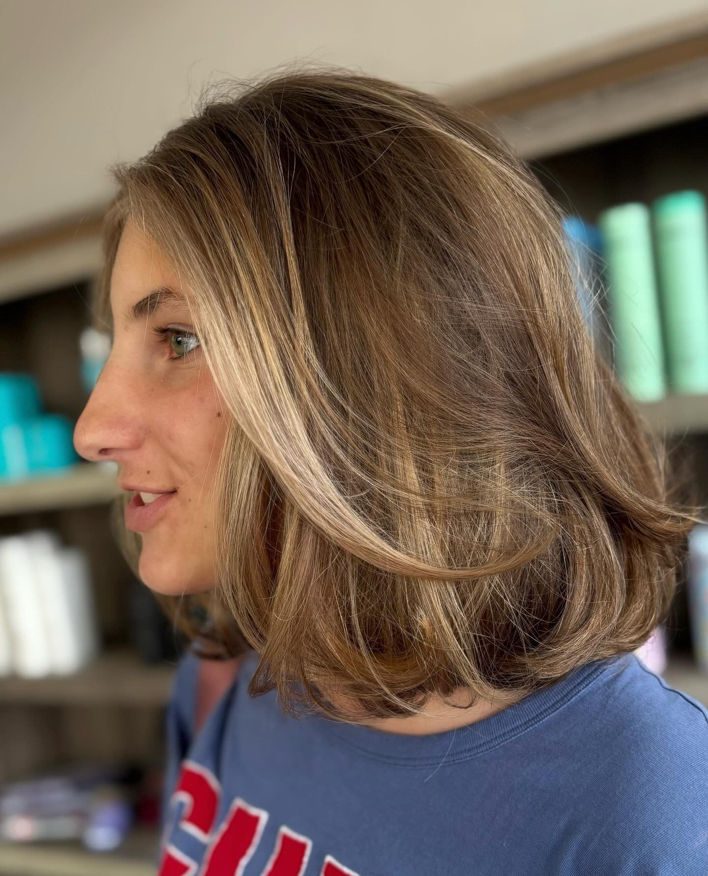 9. Dimensionaler beige-blonder Bob (federndes Bob-Haar)